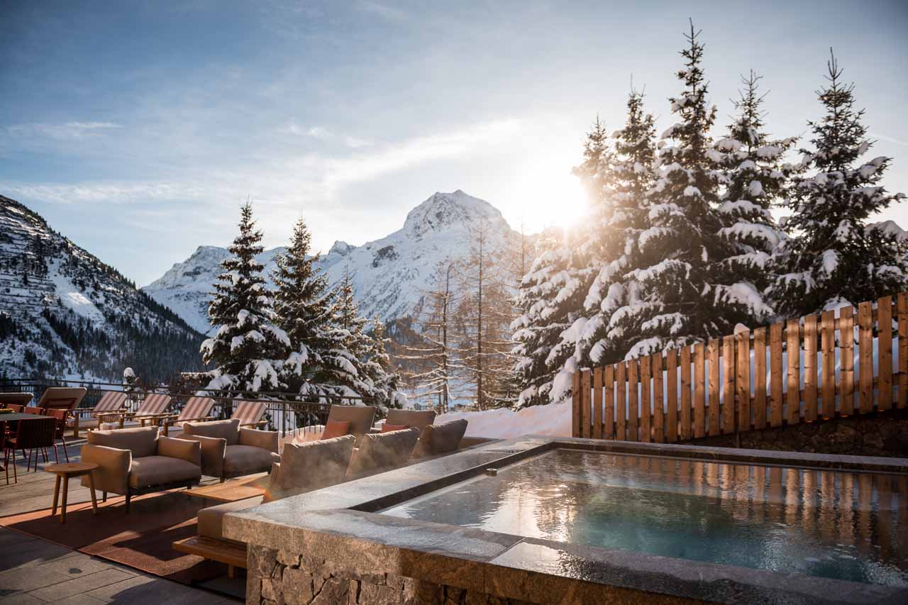 Hot tub at Chalet Arula 1 in Lech