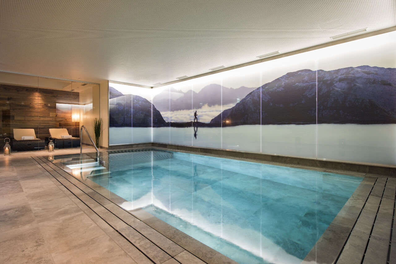 Swimming pool in Chalet Eden Rock in St Anton