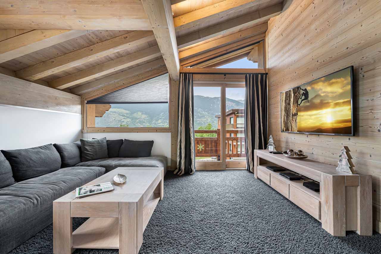 TV room at Chalet Grand Tetras at Courchevel Le Praz