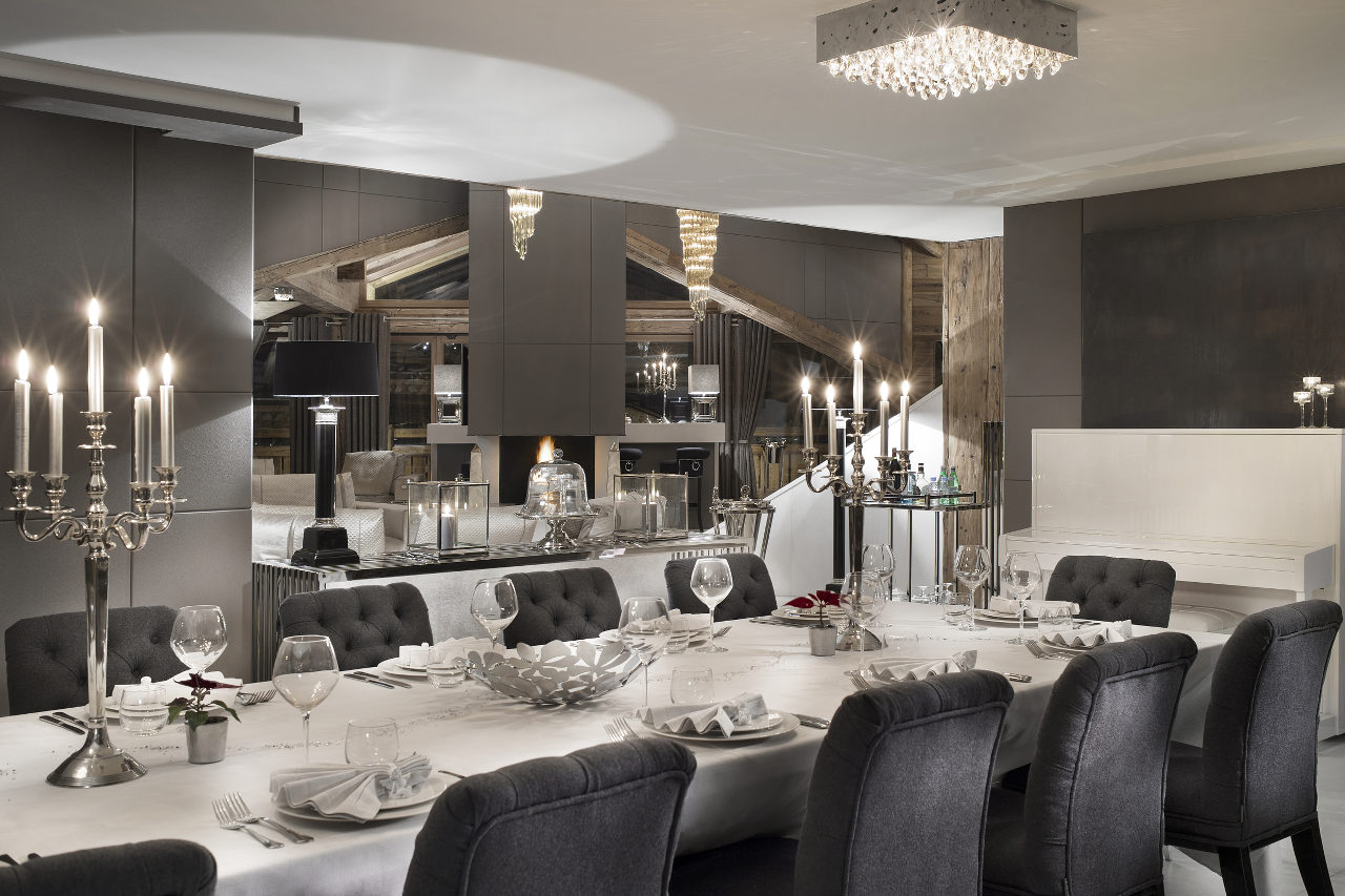 Dining table set to treat any celebrity in Chalet Tahoe in Courchevel 1850