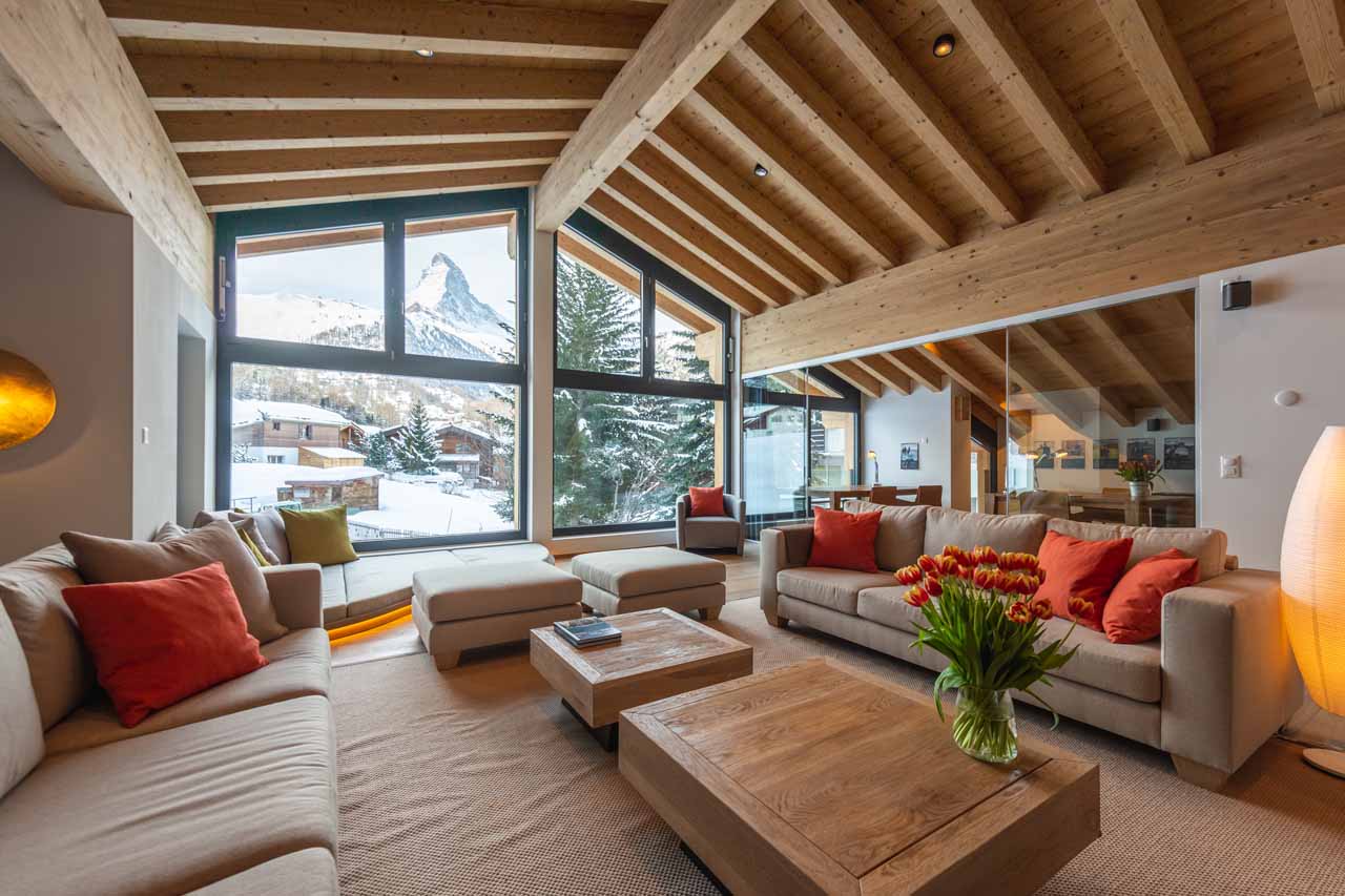 Chalet Tuftra Findelbach living area in Zermatt