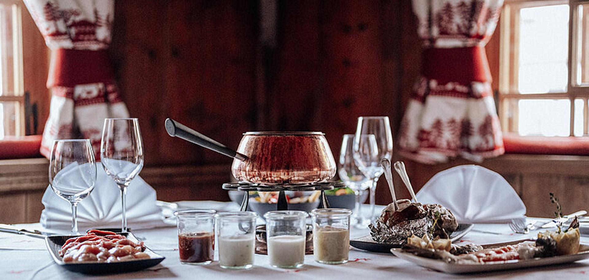 Alter Goldener Berg restaurant in Lech