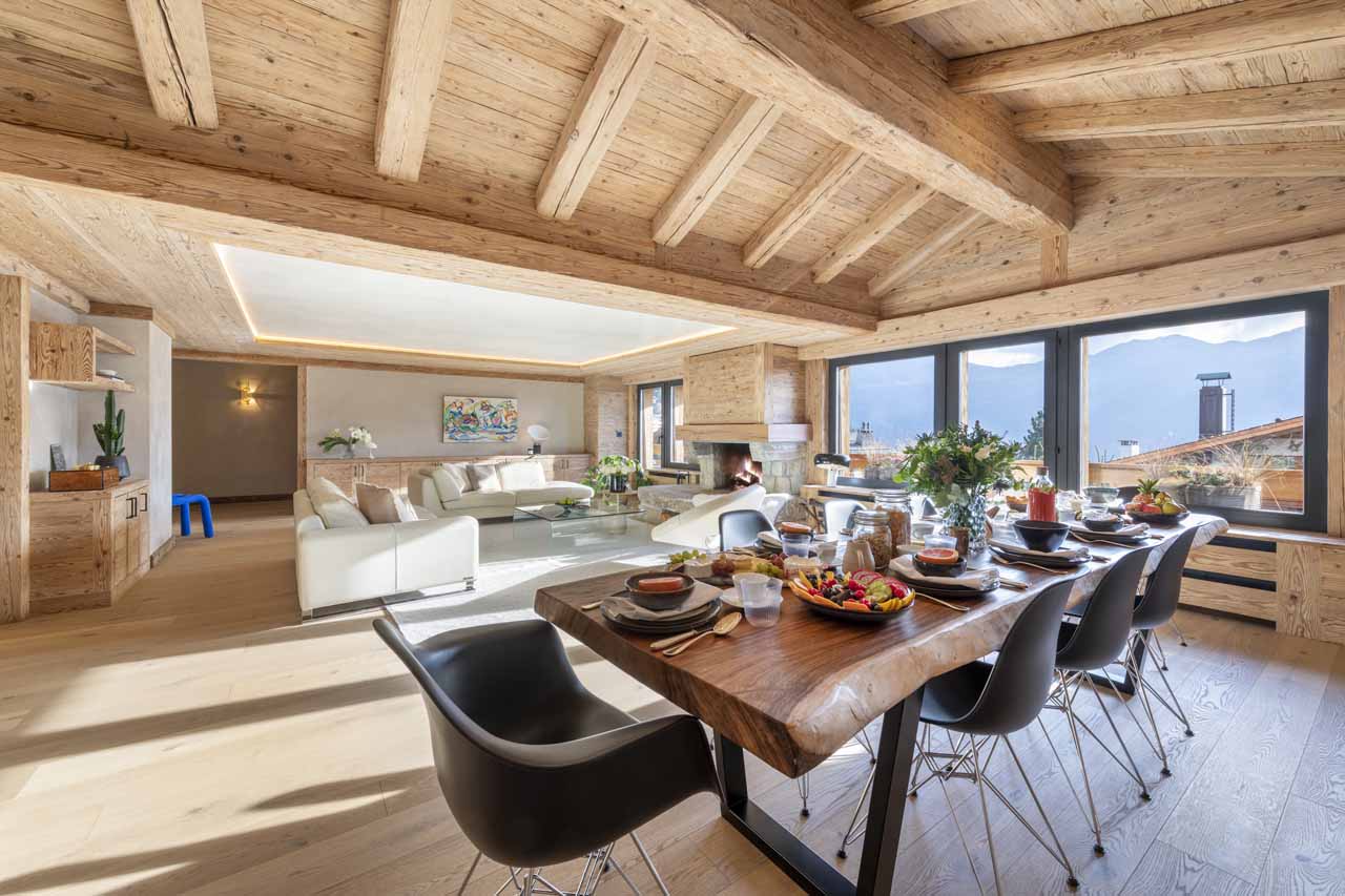 Dining area at Apartment Madelia in Verbier