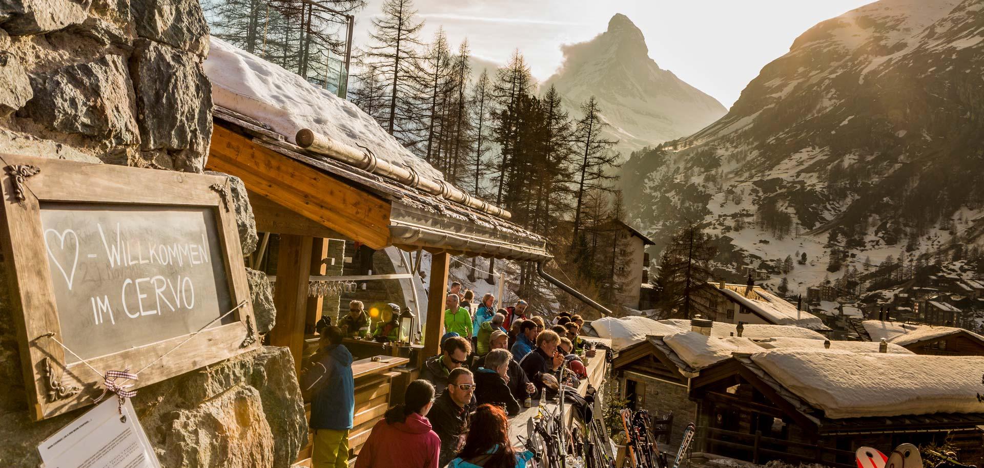 Cervo apres ski bar in Zermatt