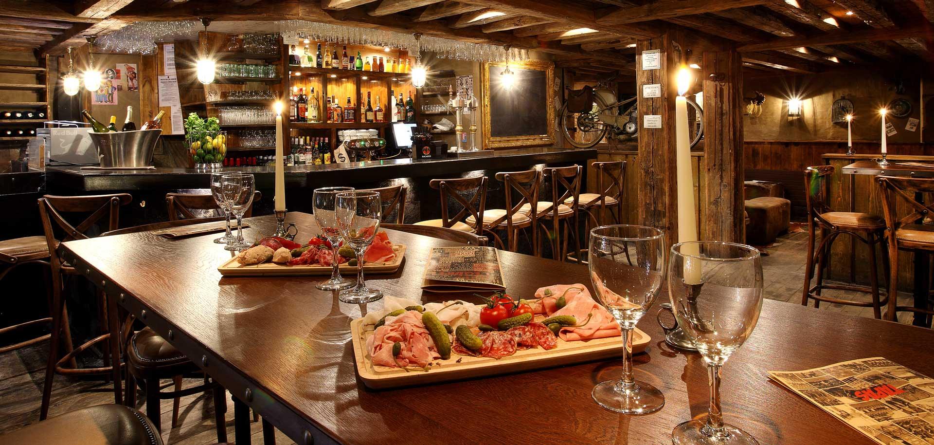 Bar L'Equipe in Courchevel