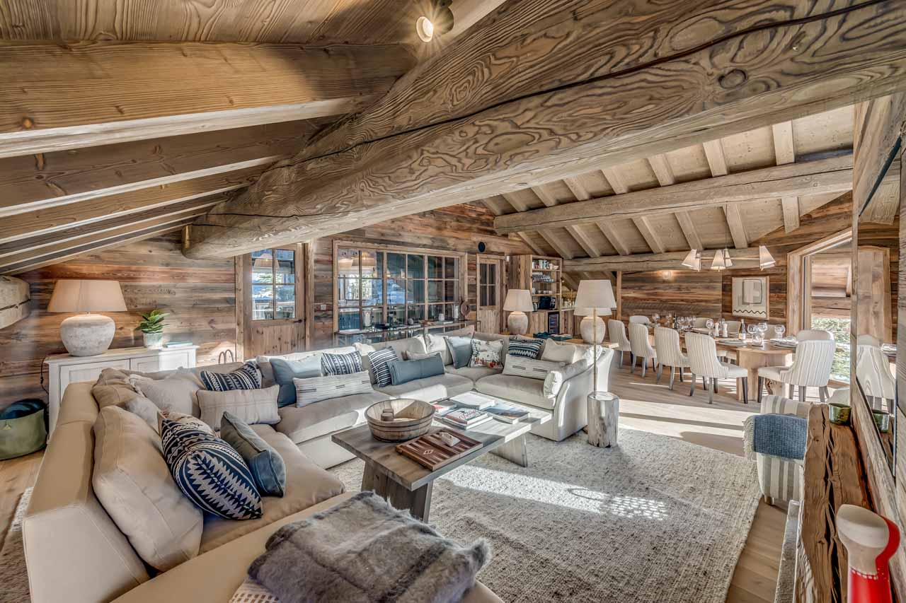 Open-plan living area at Chalet Blackcomb in Val d'Isere
