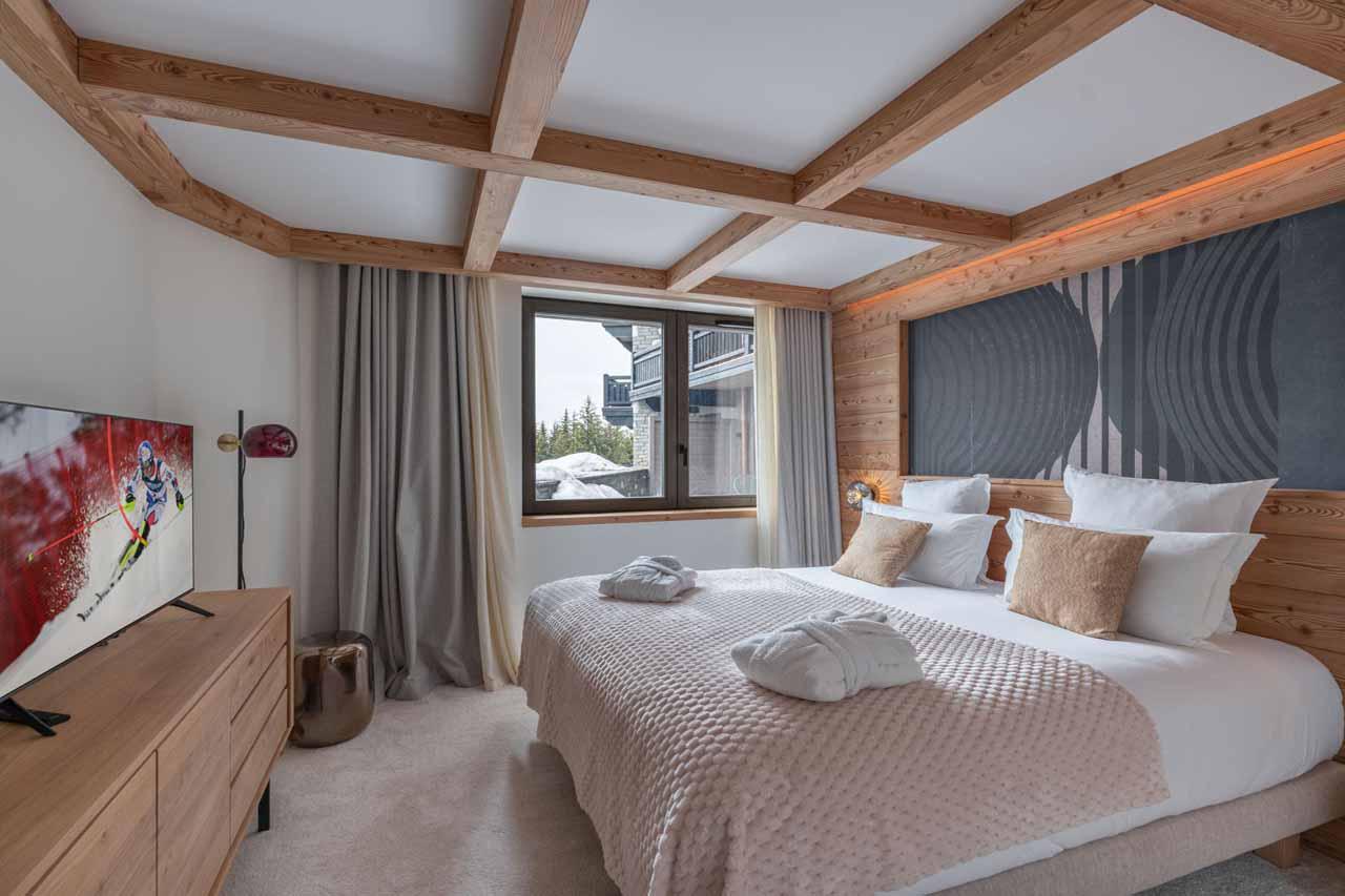 Master bedroom in Apartment Brunello, Courchevel 1850