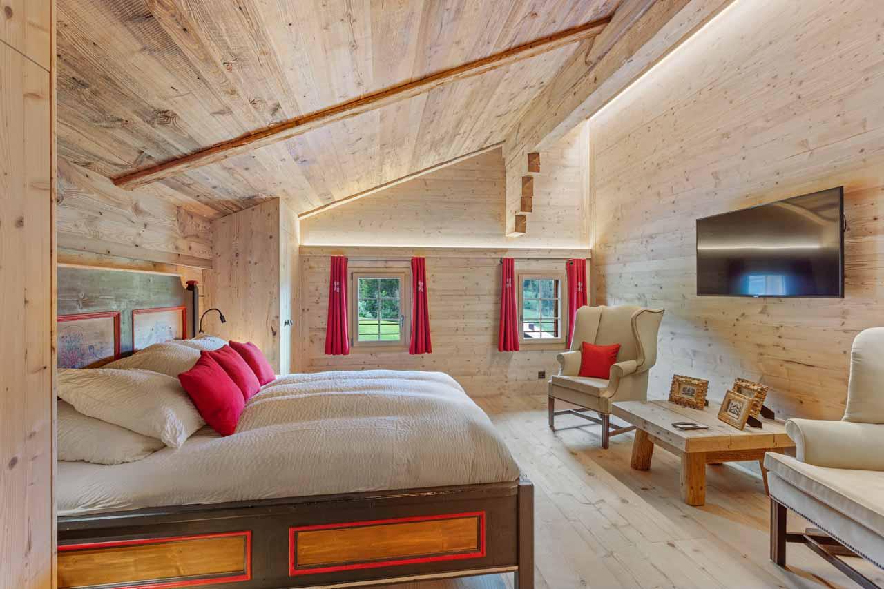 Double bedroom in Chalet 1808, Gstaad