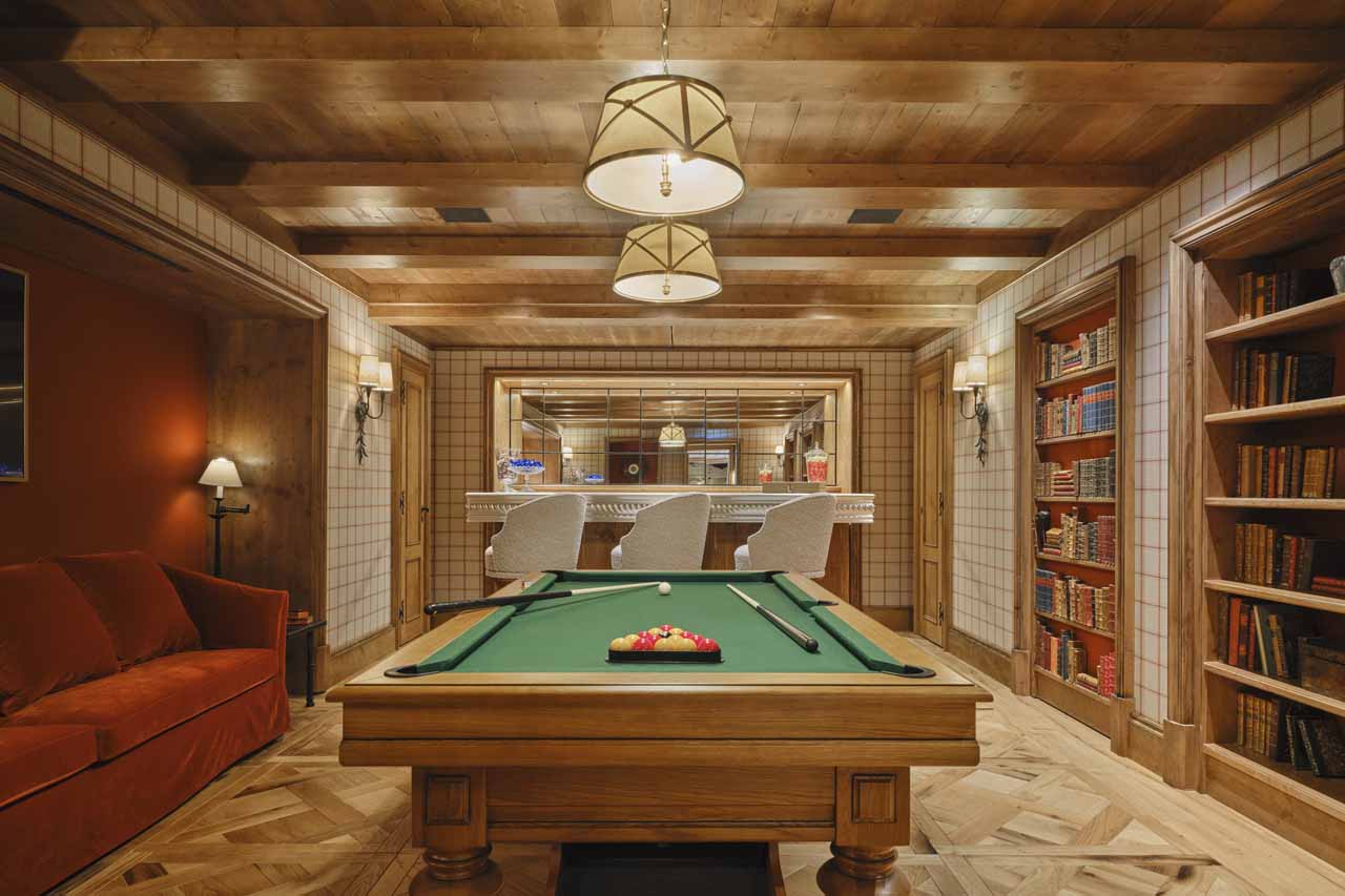 Chalet Airelles 1992 games room in Courchevel 1850