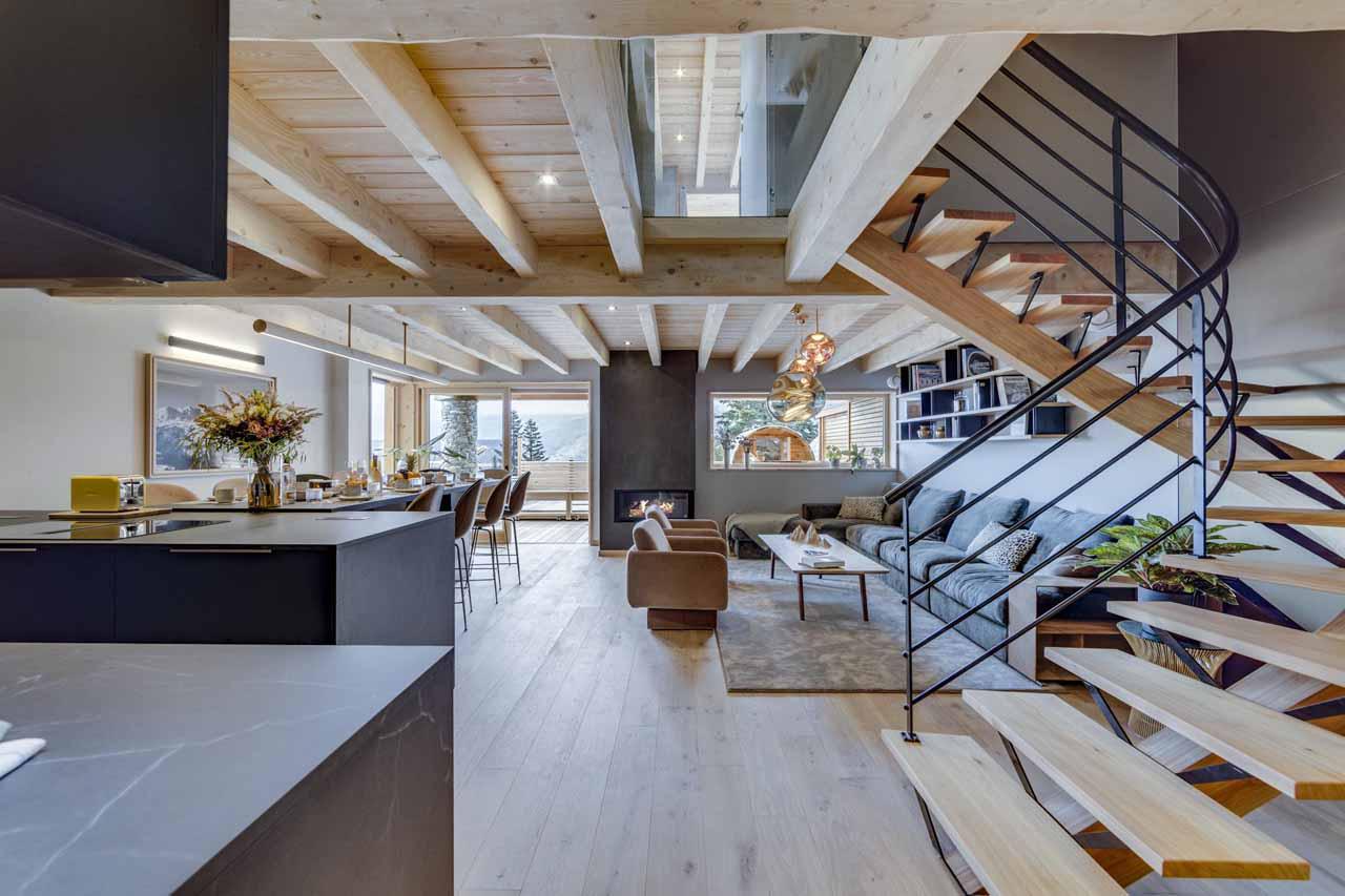 Open-plan kitchen and living area in Bela Vya 1, Les Arcs