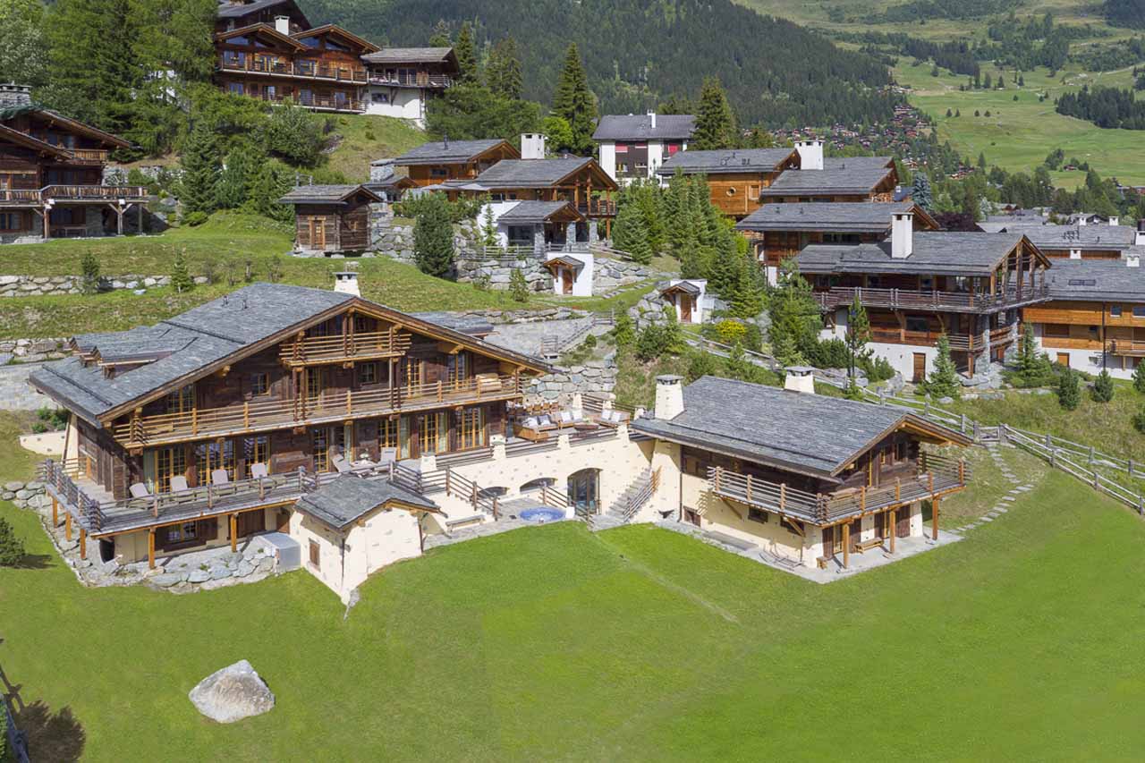 Exterior of Chalet Chouqui in Verbier in summer