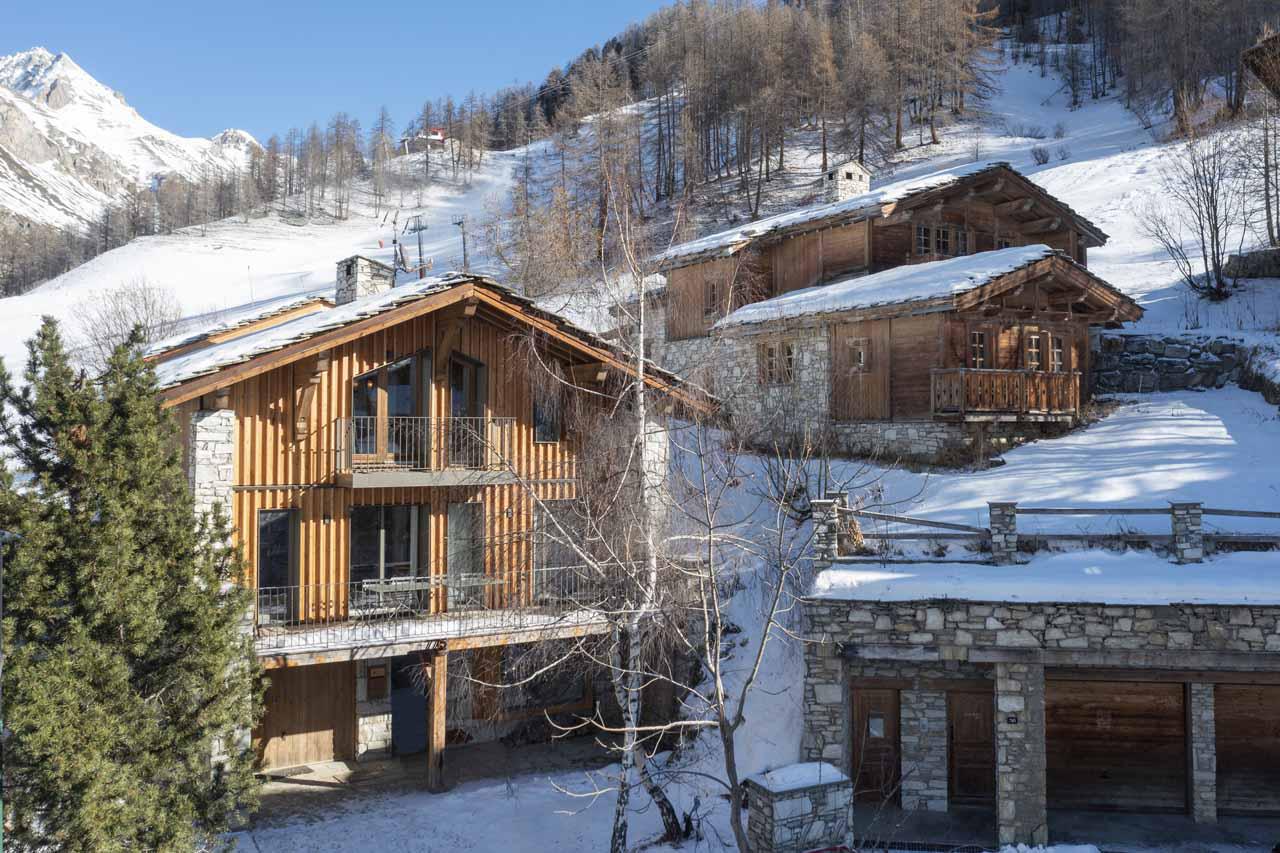 Snowy chalet exterior at Chalet Kitsune in Val d'Isere