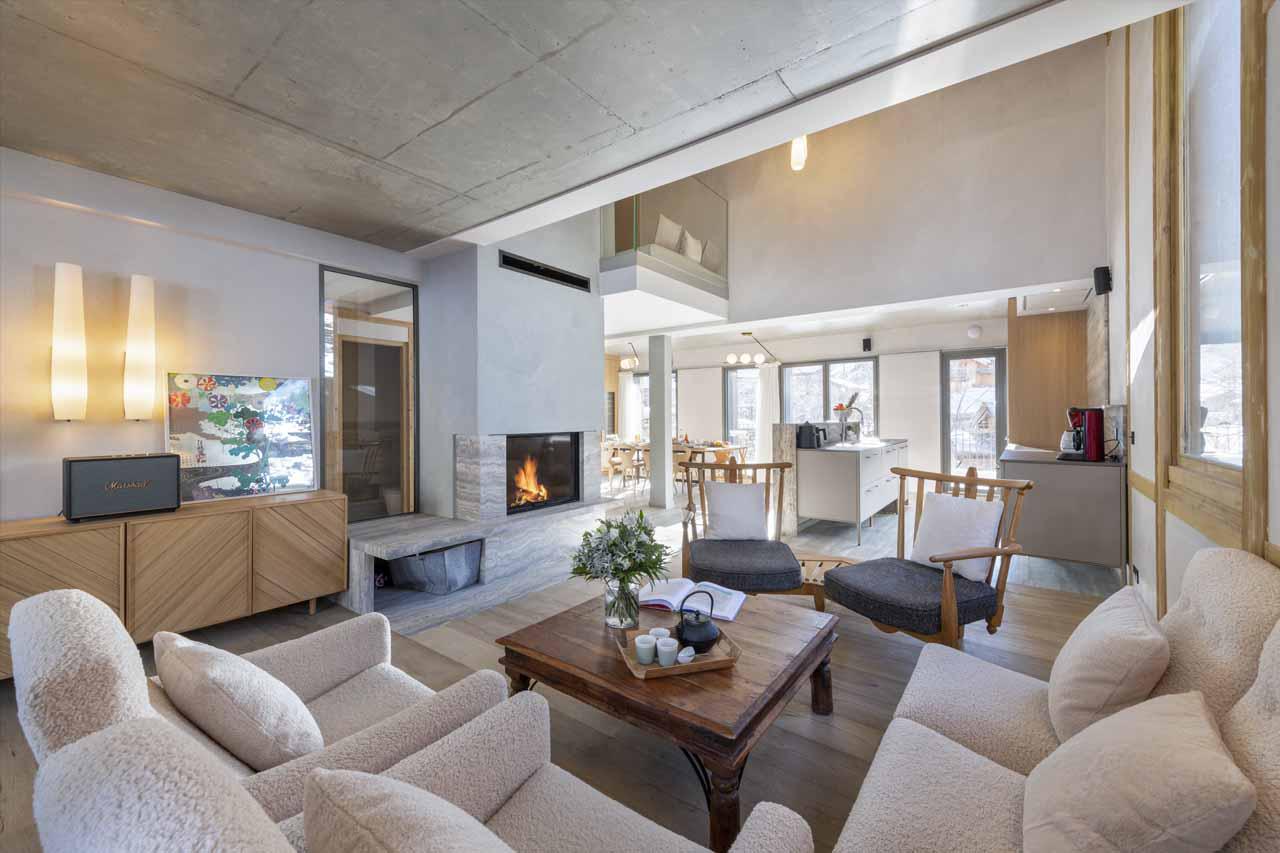 Living area in Chalet Kitsune, Val d'Isere