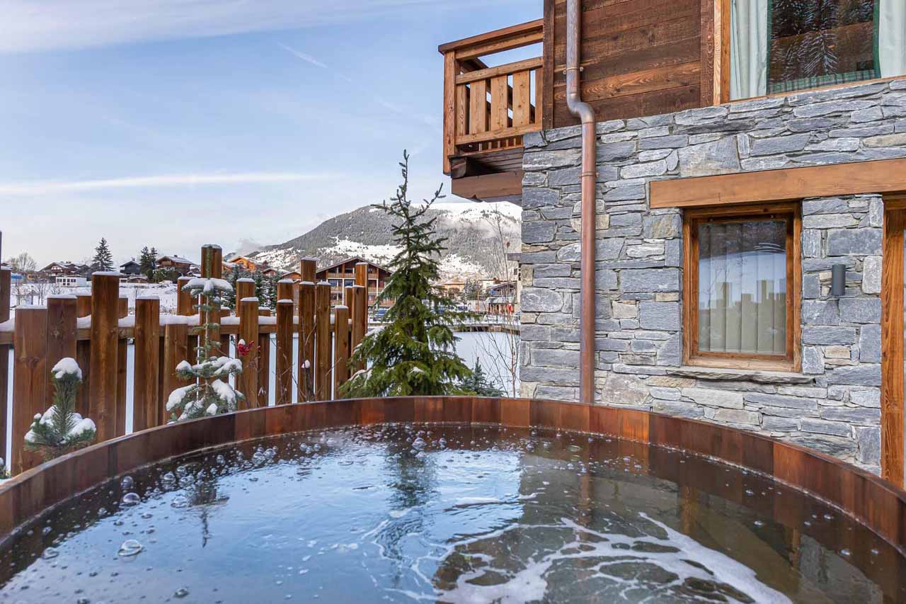 Hot tub at Chalet Le Moulin in Courchevel