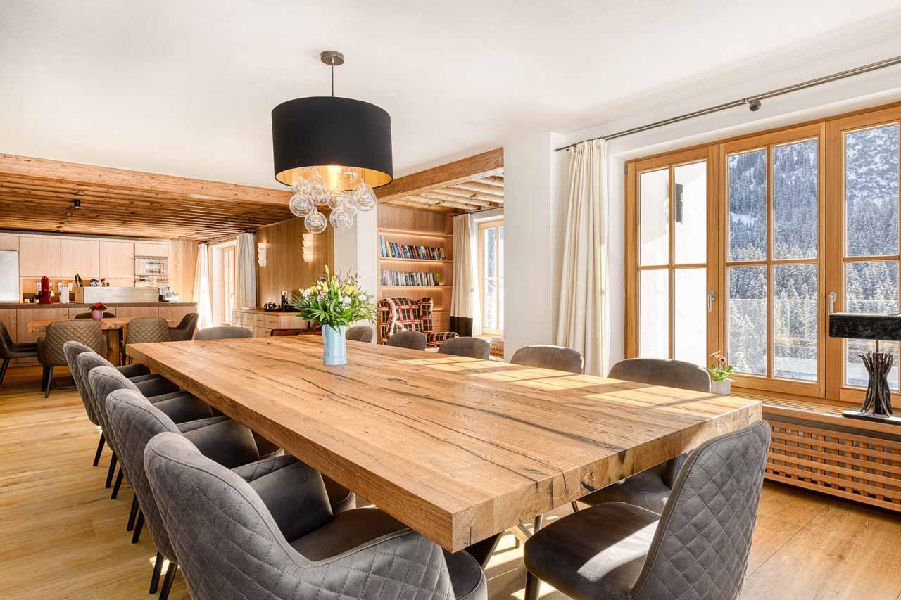 Dining table at Chalet Lilly in Zug