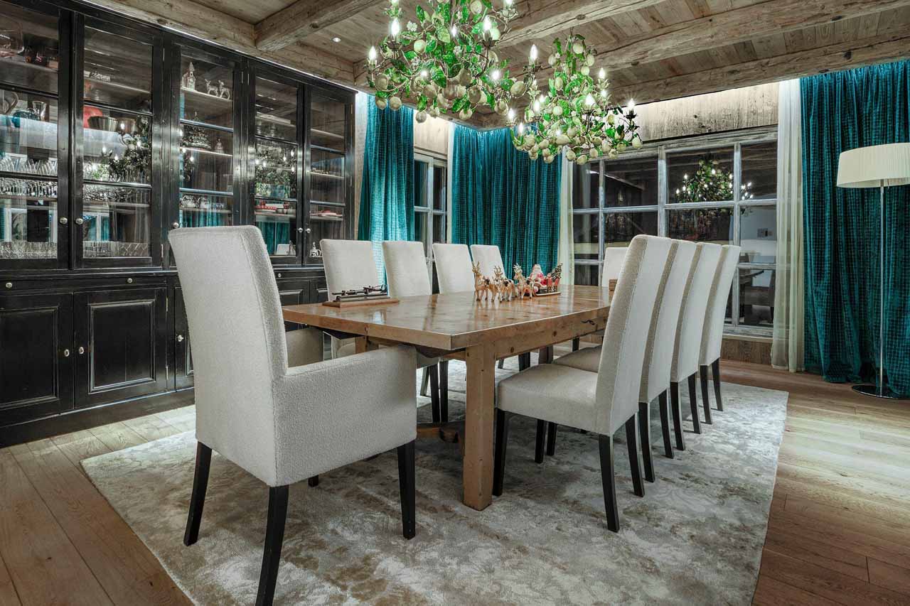 Dining area at Chalet Monet in Courchevel
