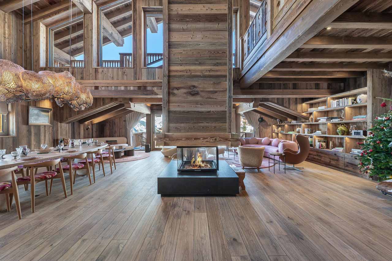 Living and dining area at Chalet Nanook in St Martin de Belleville
