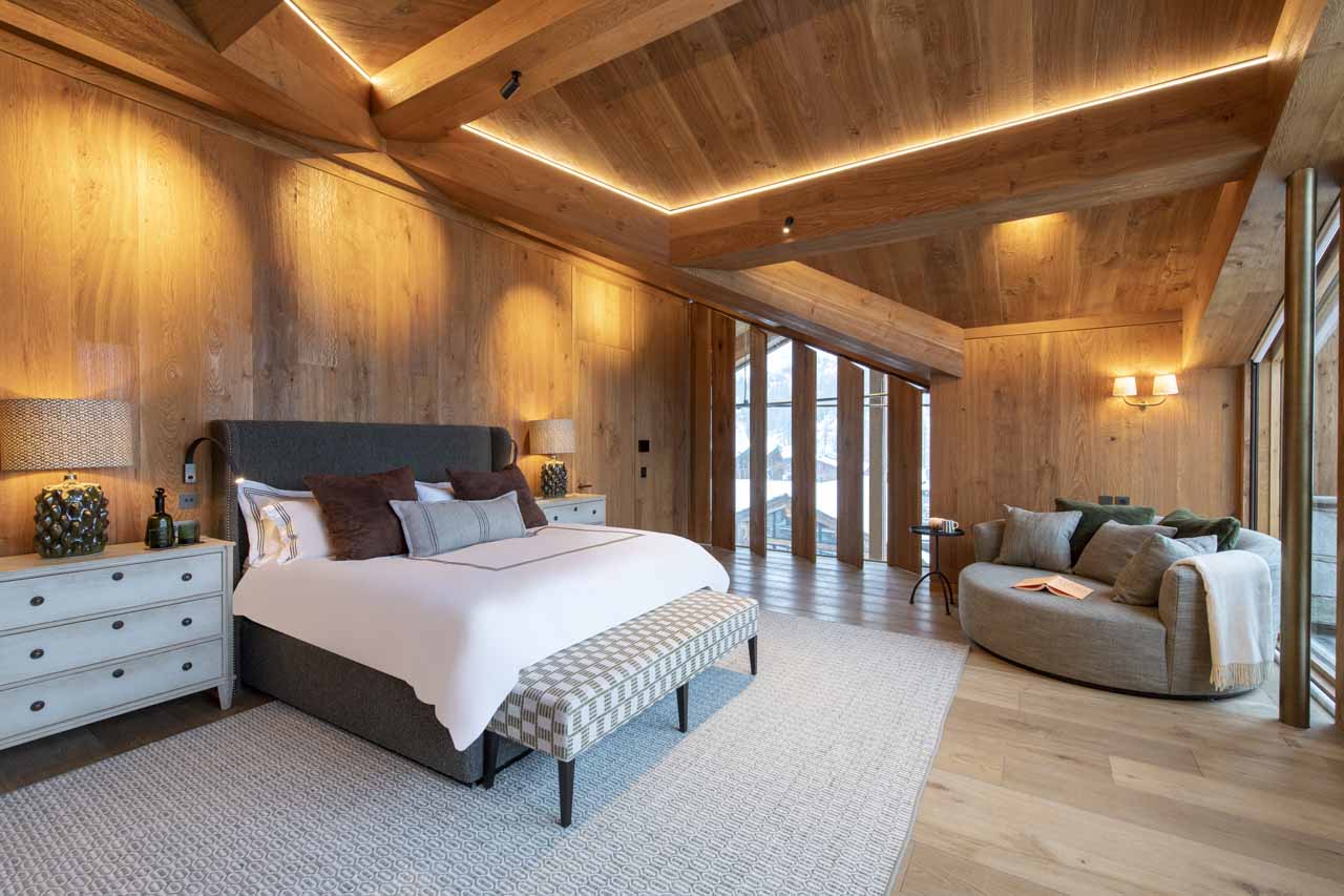 Double bedroom in Chalet Etoile du Nord - East Wing, Val d'Isere