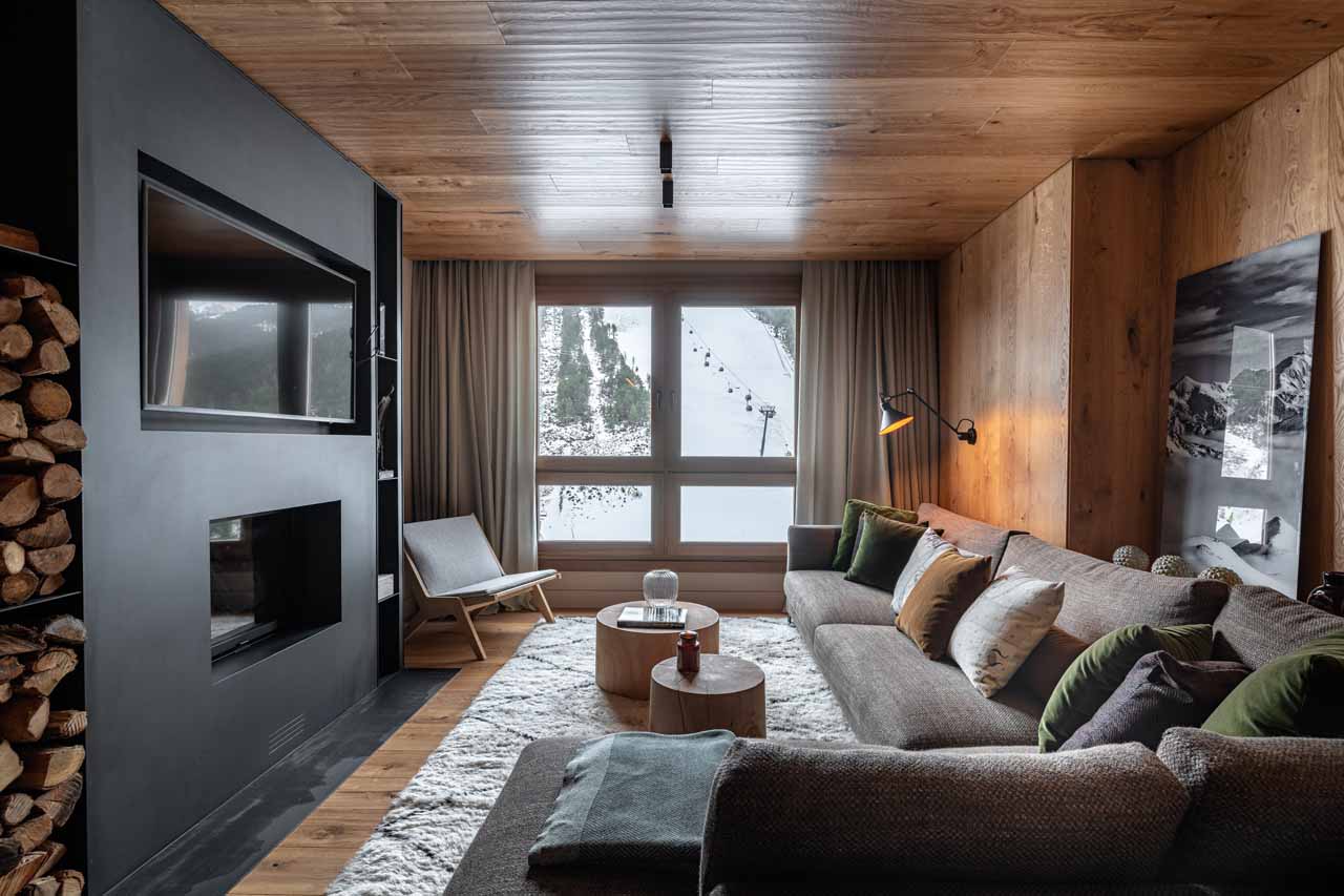 Lounge at Hermitage Mountain Residence 180 in Soldeu