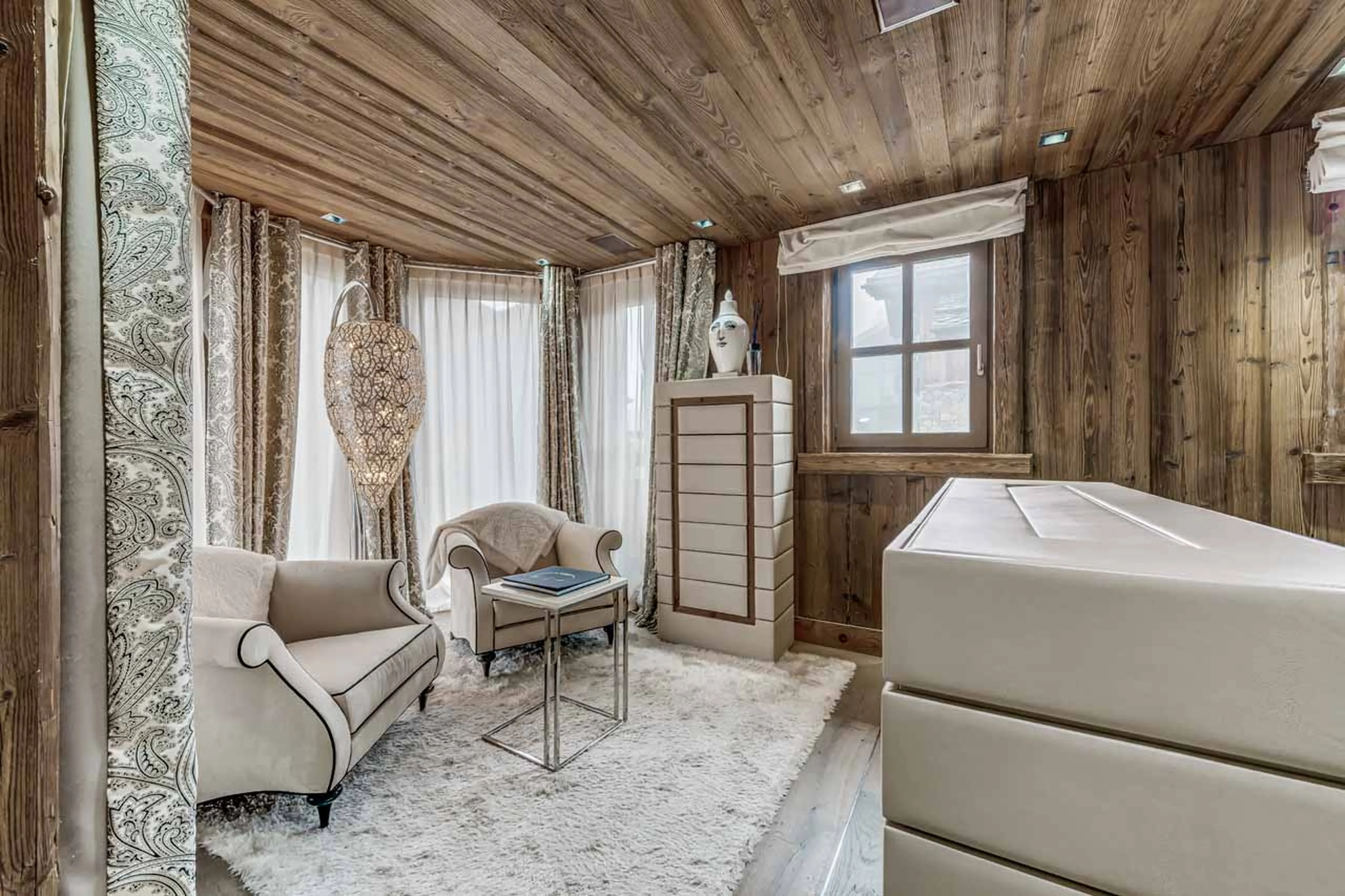 Seating area in master suite at Chalet Carat in Courchevel 1850