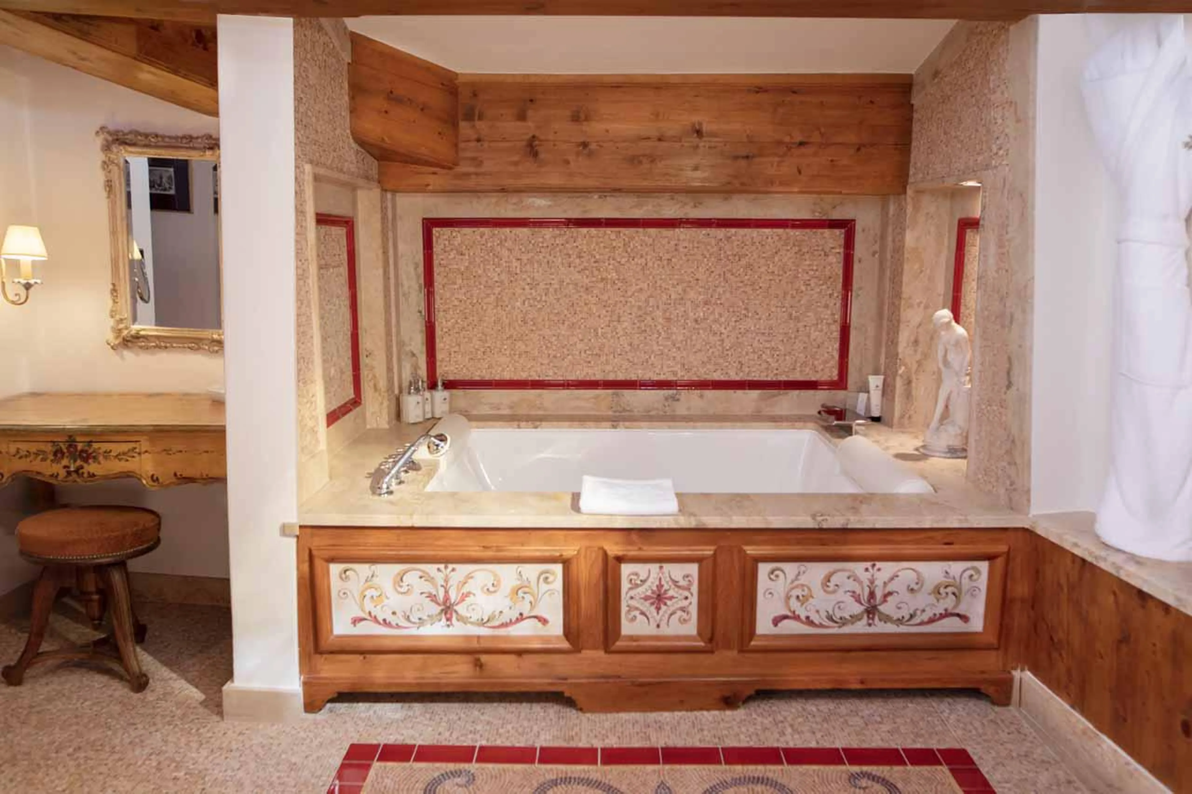 Bathtub in master bathroom of Penthouse Les Airelles in Courchevel 1850