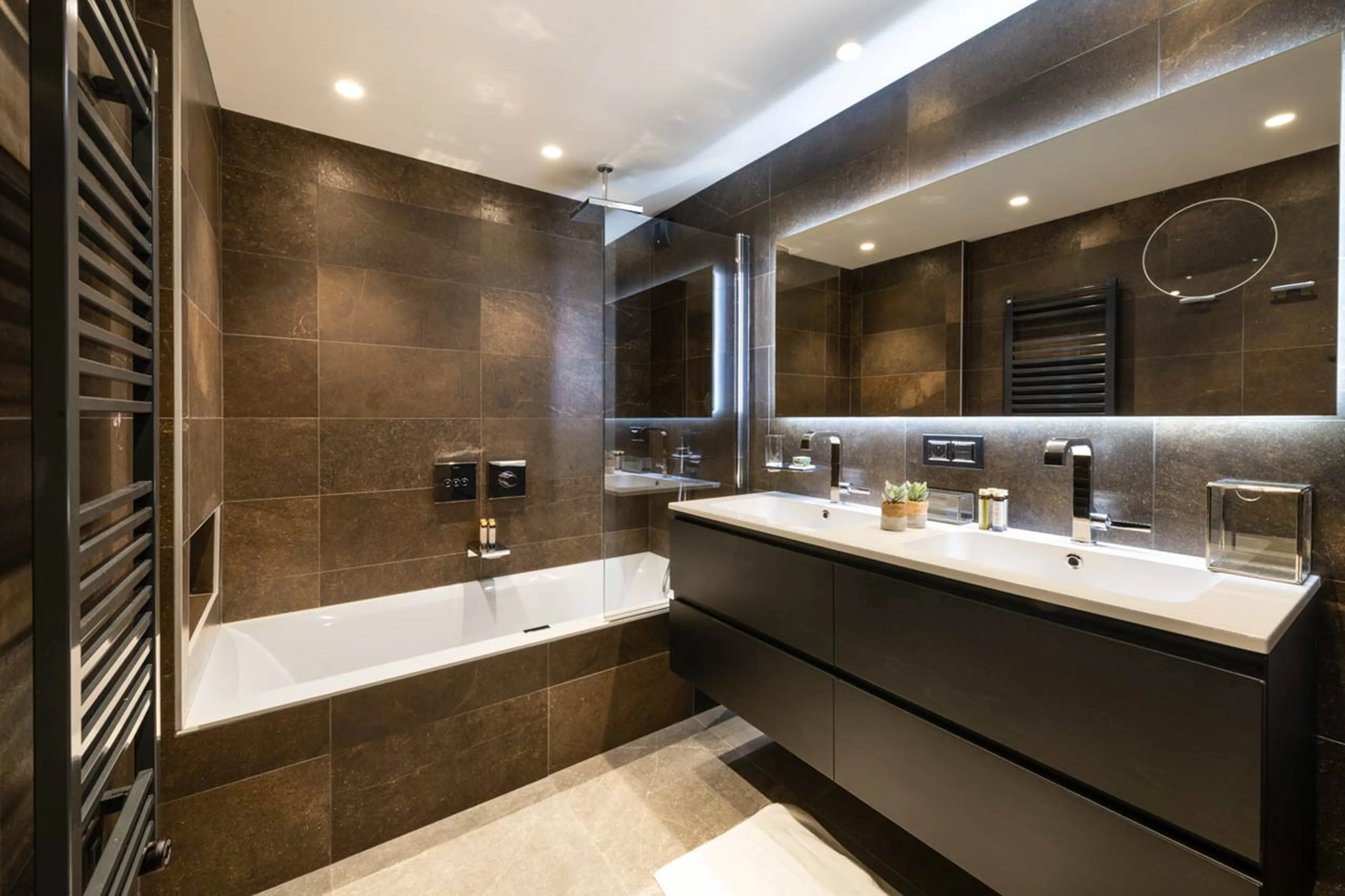 Bathroom at Alaska Lodge 3 in Val d'Isere