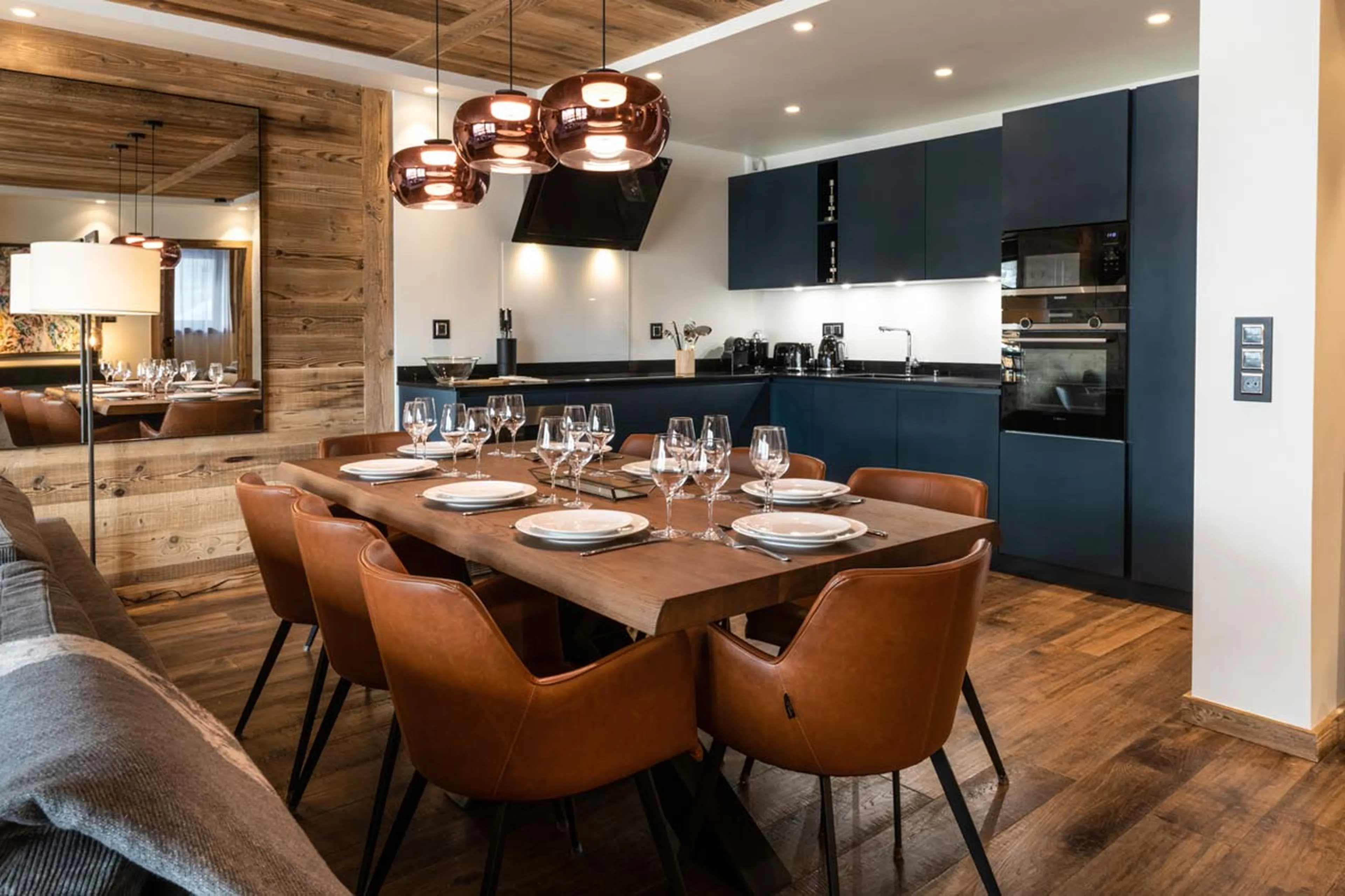 Dining area and open-plan kitchen of Alaska Lodge 3 in Val d'Isere