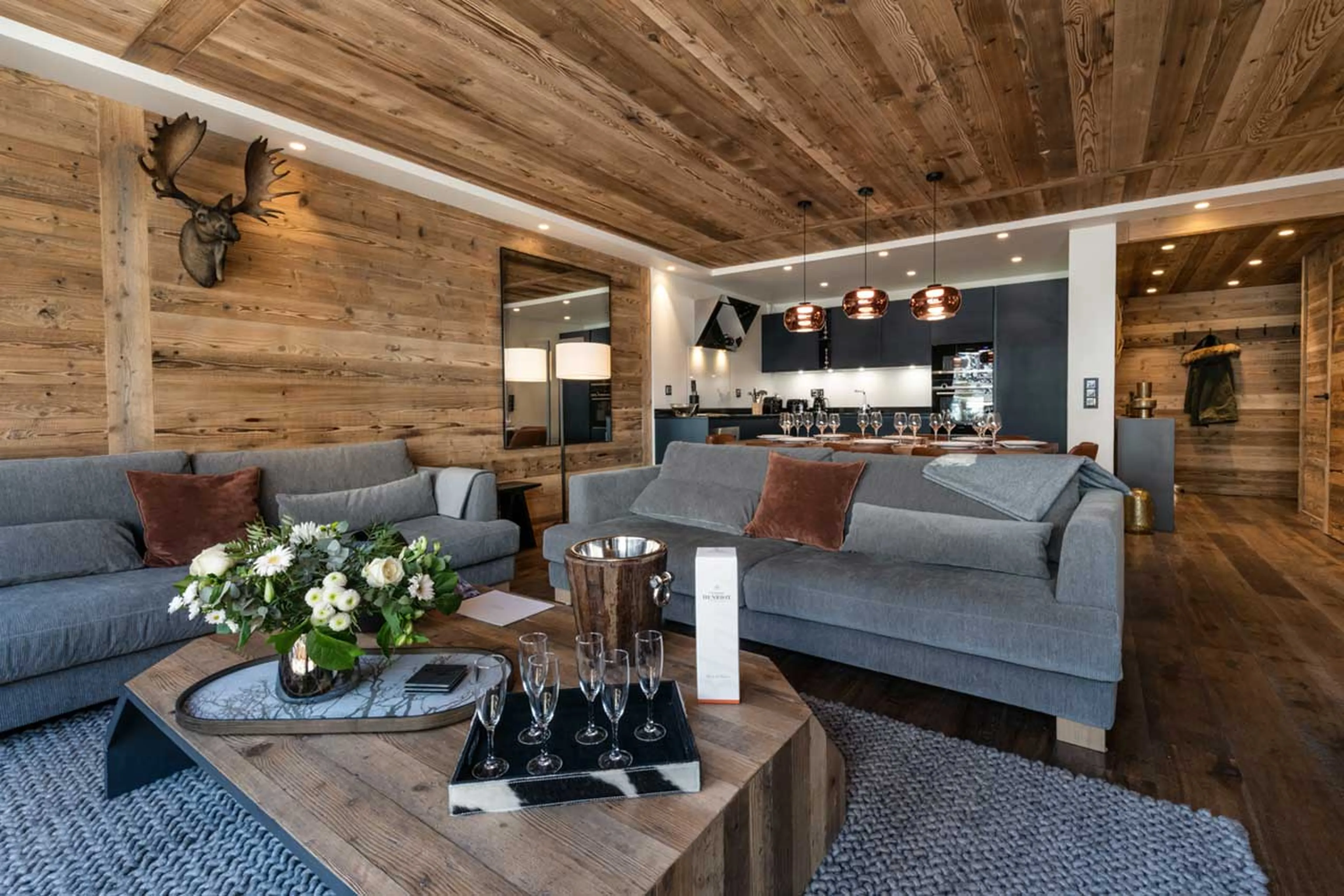 Open-plain living area at Alaska Lodge 3 in Val d'Isere