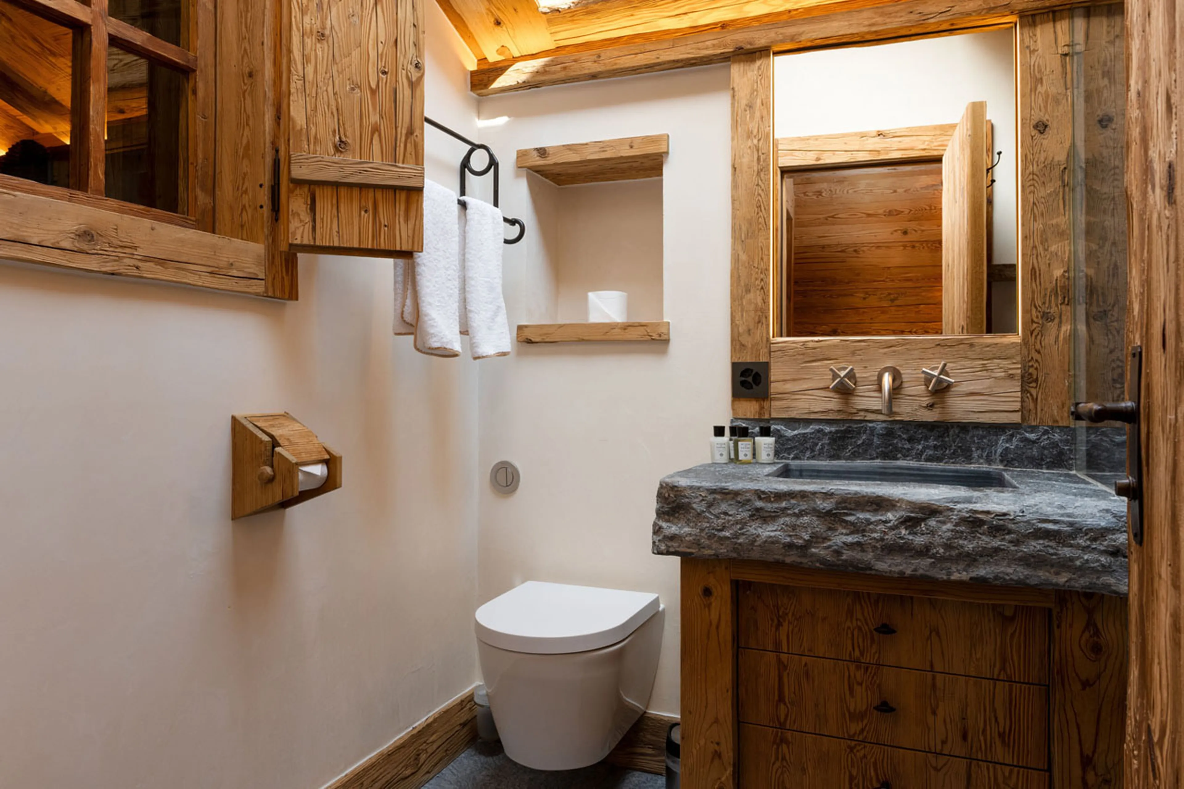 Separate bathroom at Alex Penthouse in Verbier