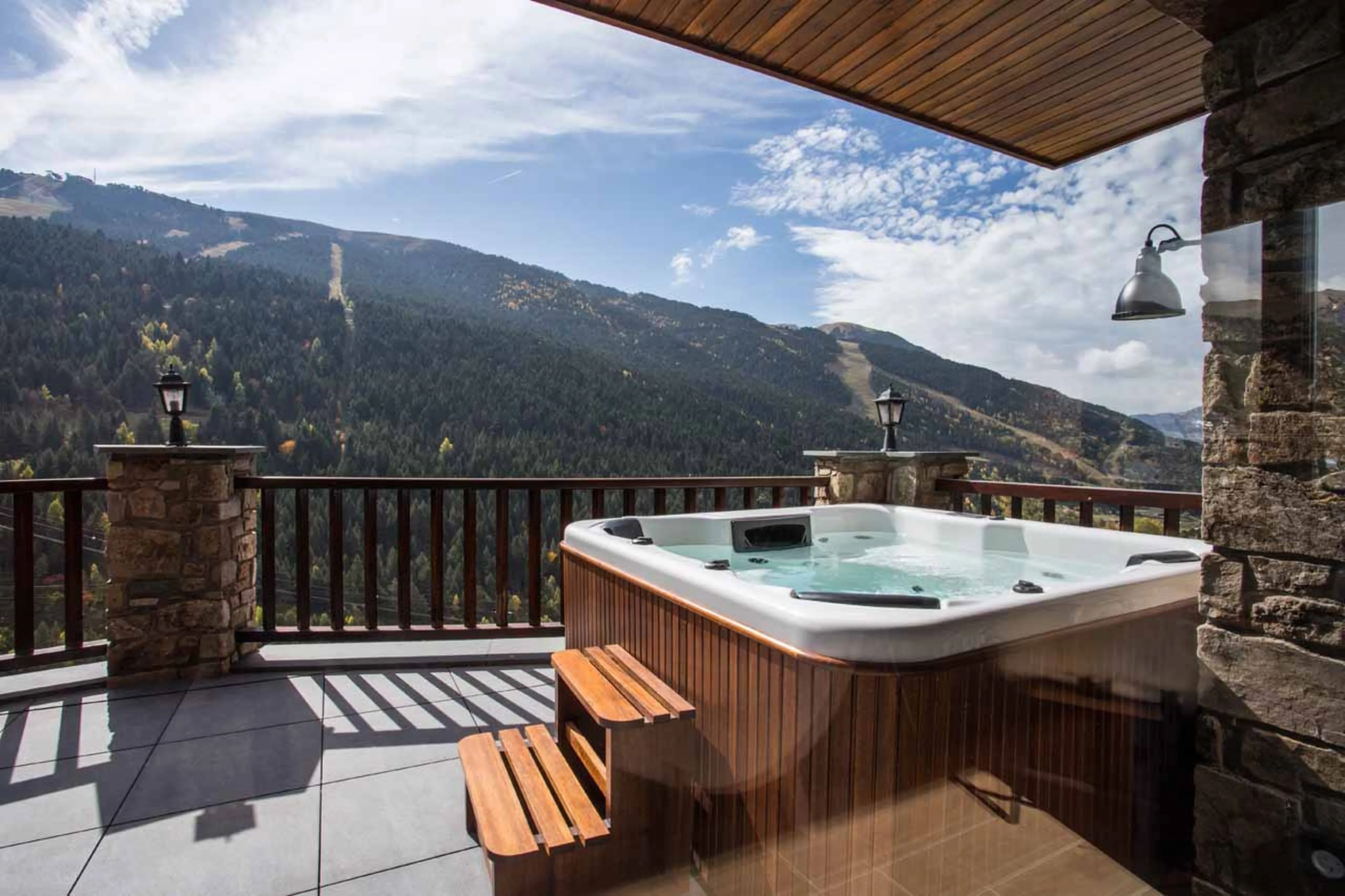 Outdoor Jacuzzi at Alpine Residence in Soldeu