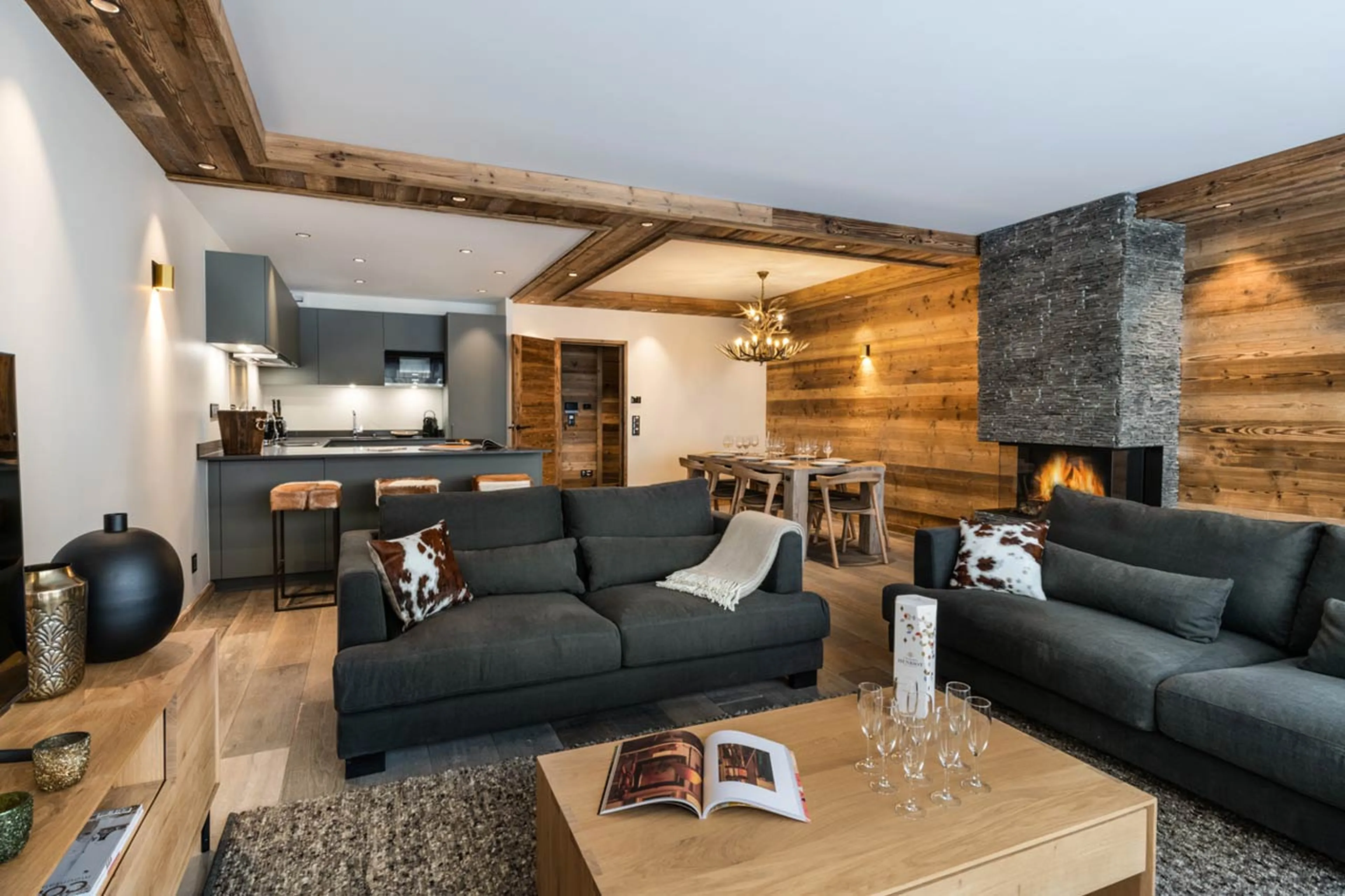 Living area at Alaska Lodge 1 in Val d'Isere