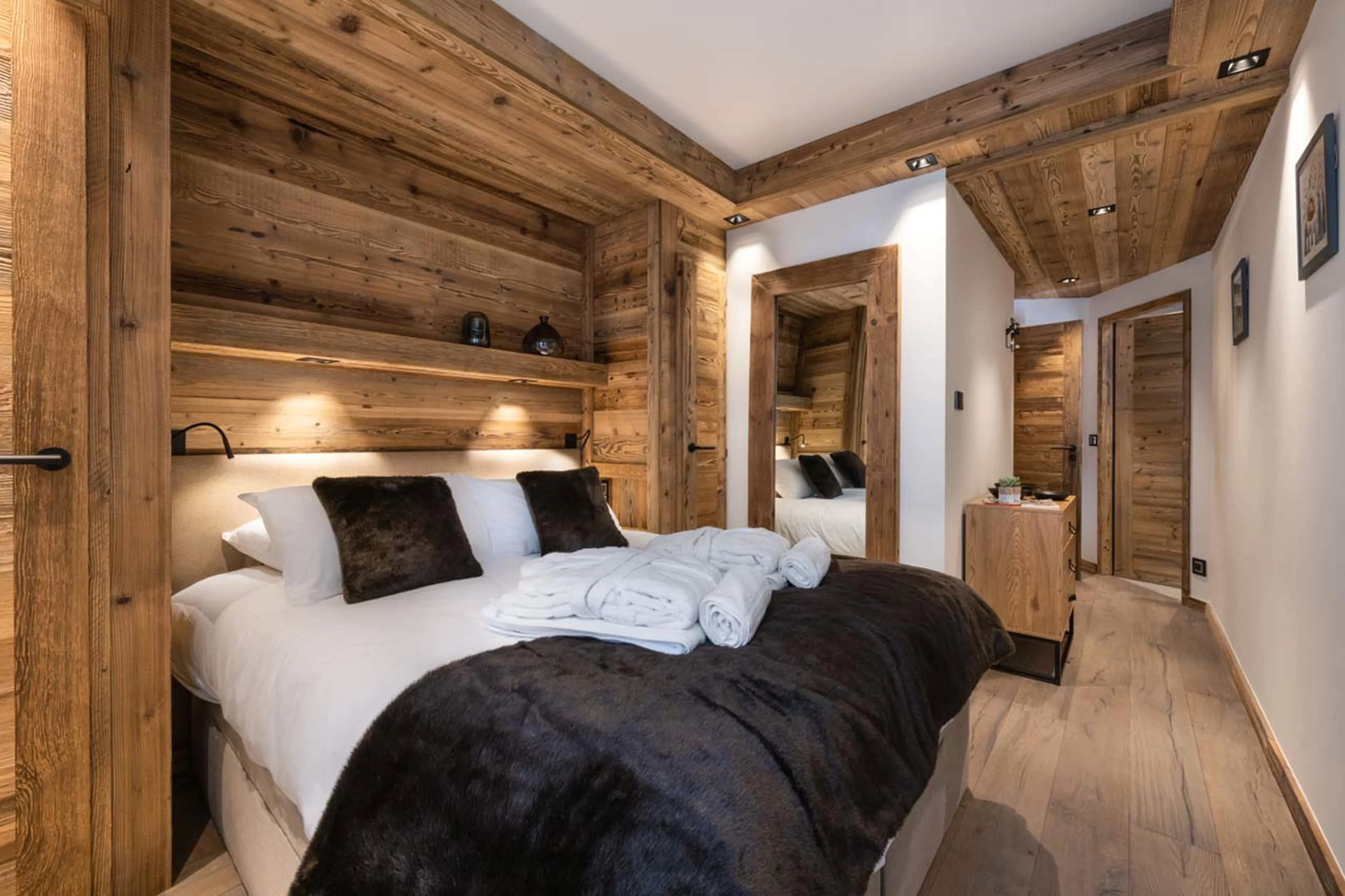 Bedroom one at Alaska Lodge 4 in Val d'Isere