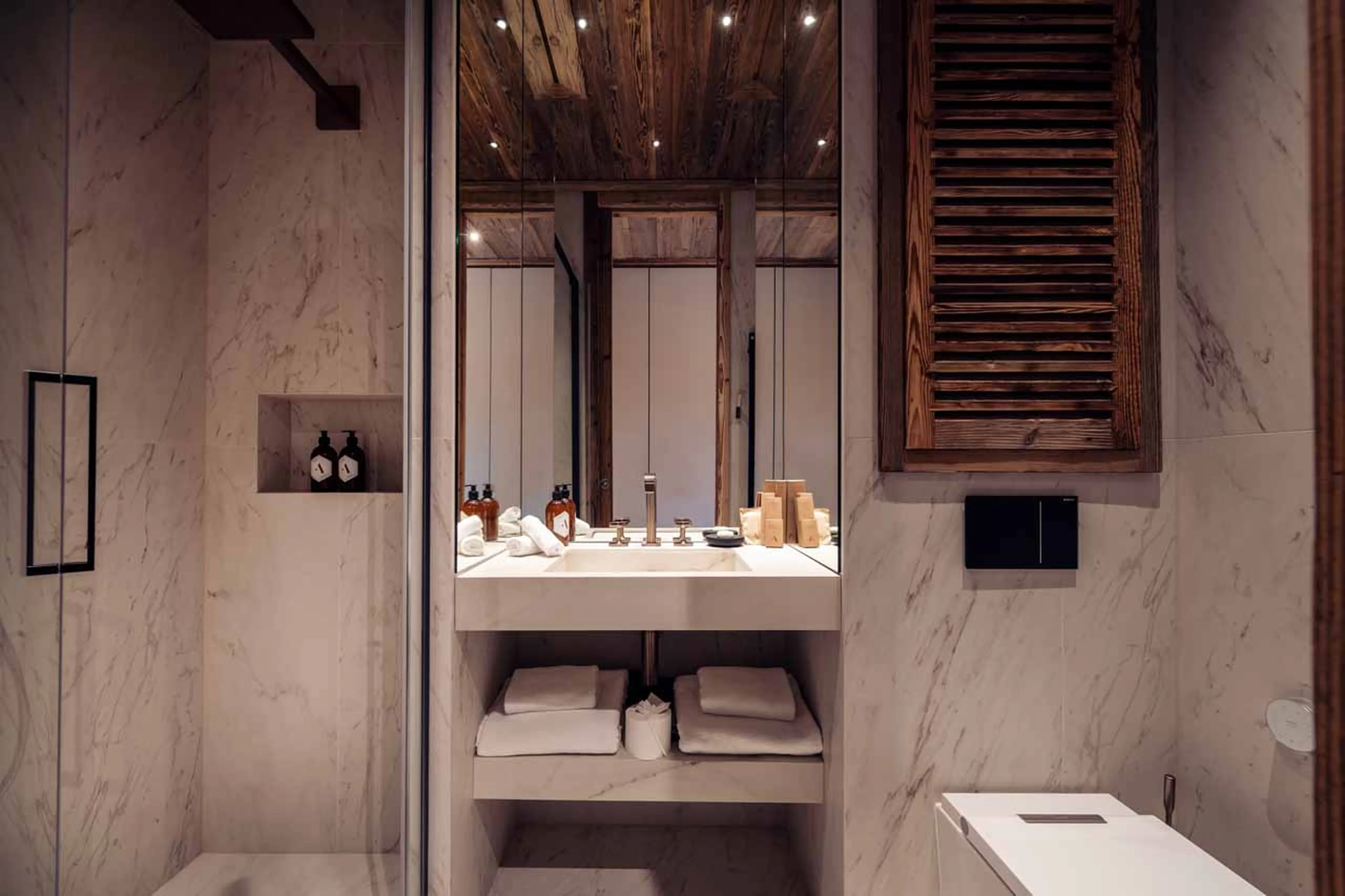 Bedroom 2 en-suite at Apartment Antares Orion 301 in Meribel