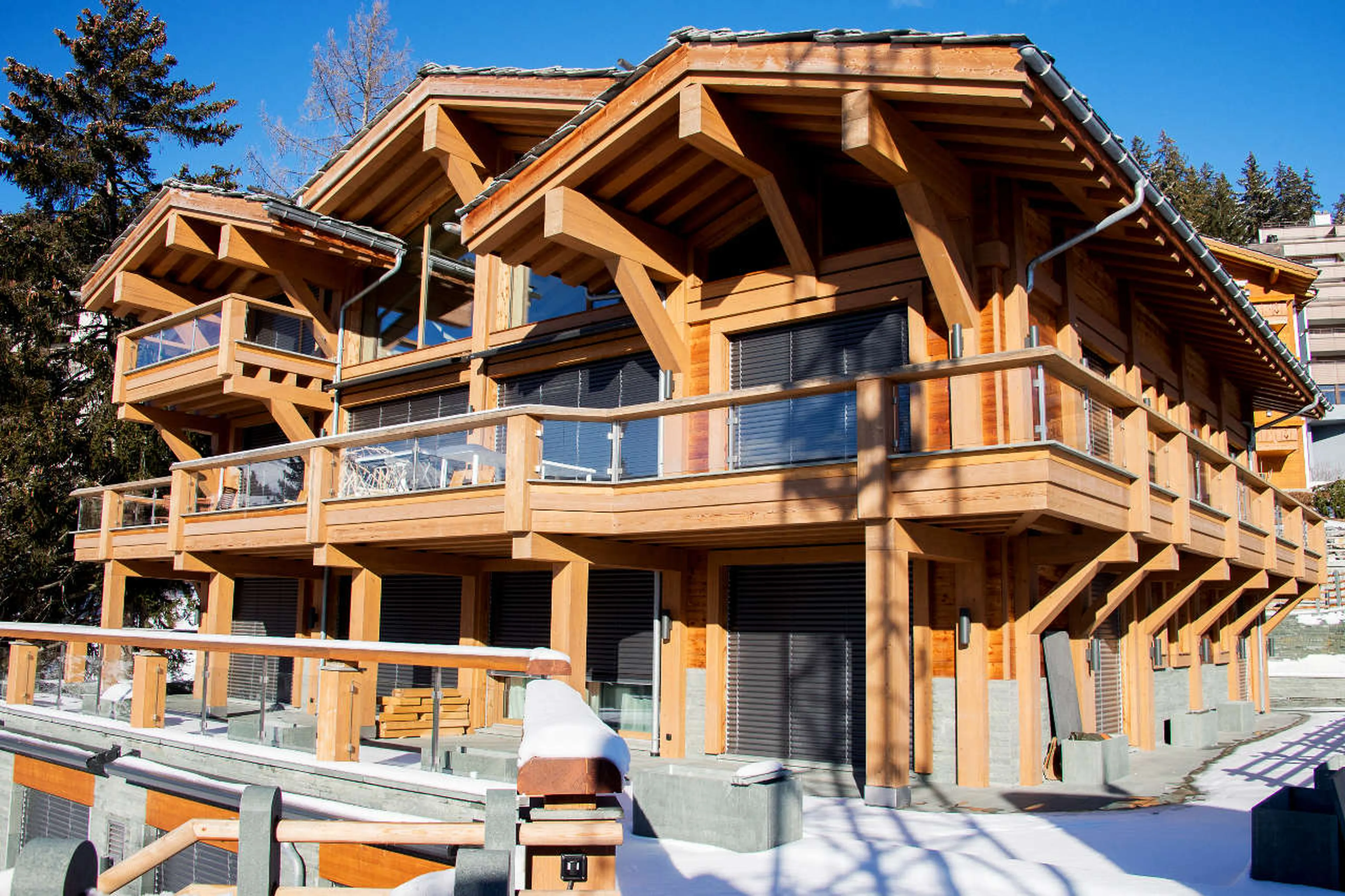 apartment-bellalui-crans-montana-exterior-1Apartment Bellalui in Crans-Montana with supreme view