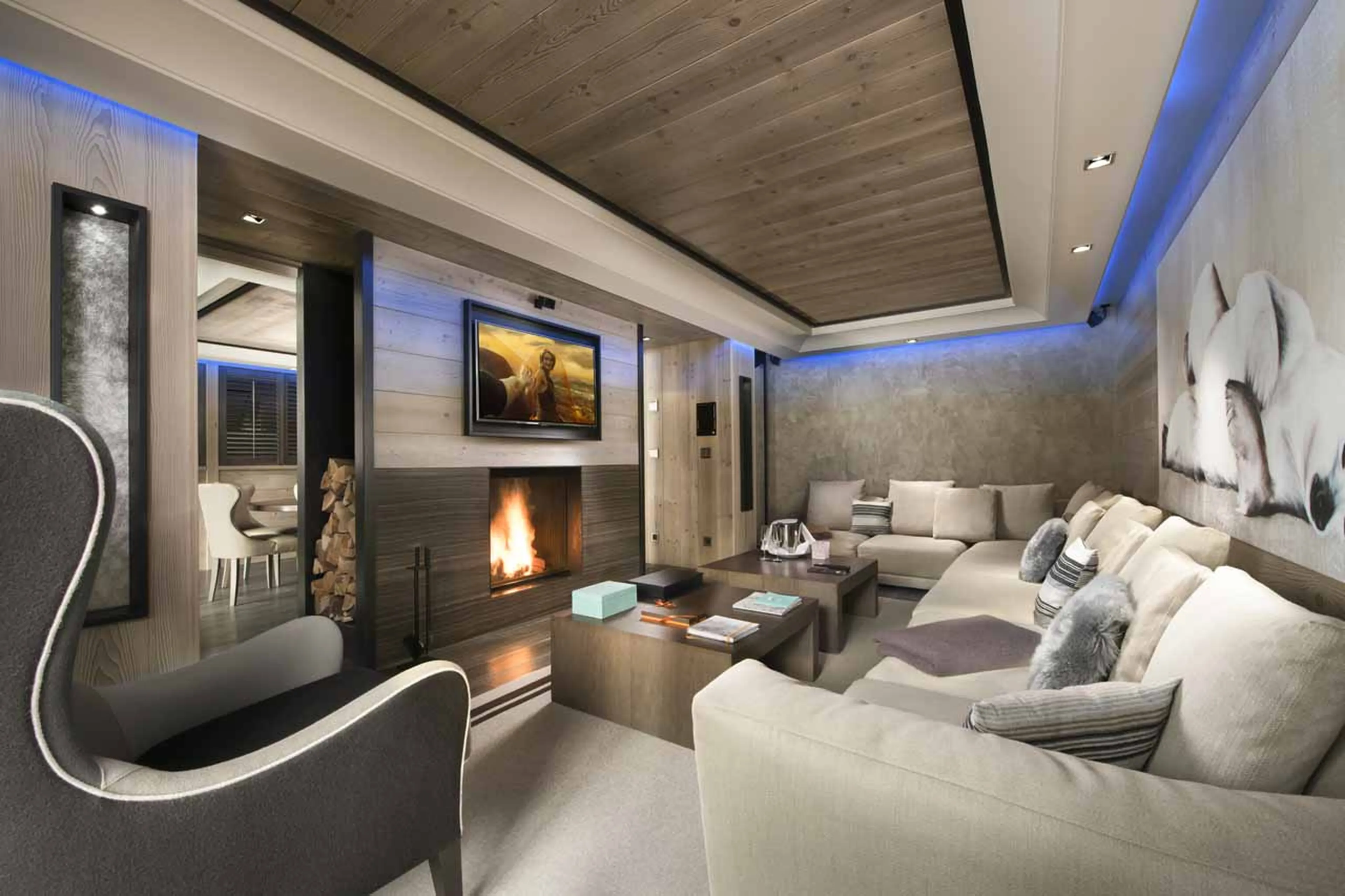 Open plan living area, south-facing with stunning views, in Apartment Beryl in Courchevel 1850