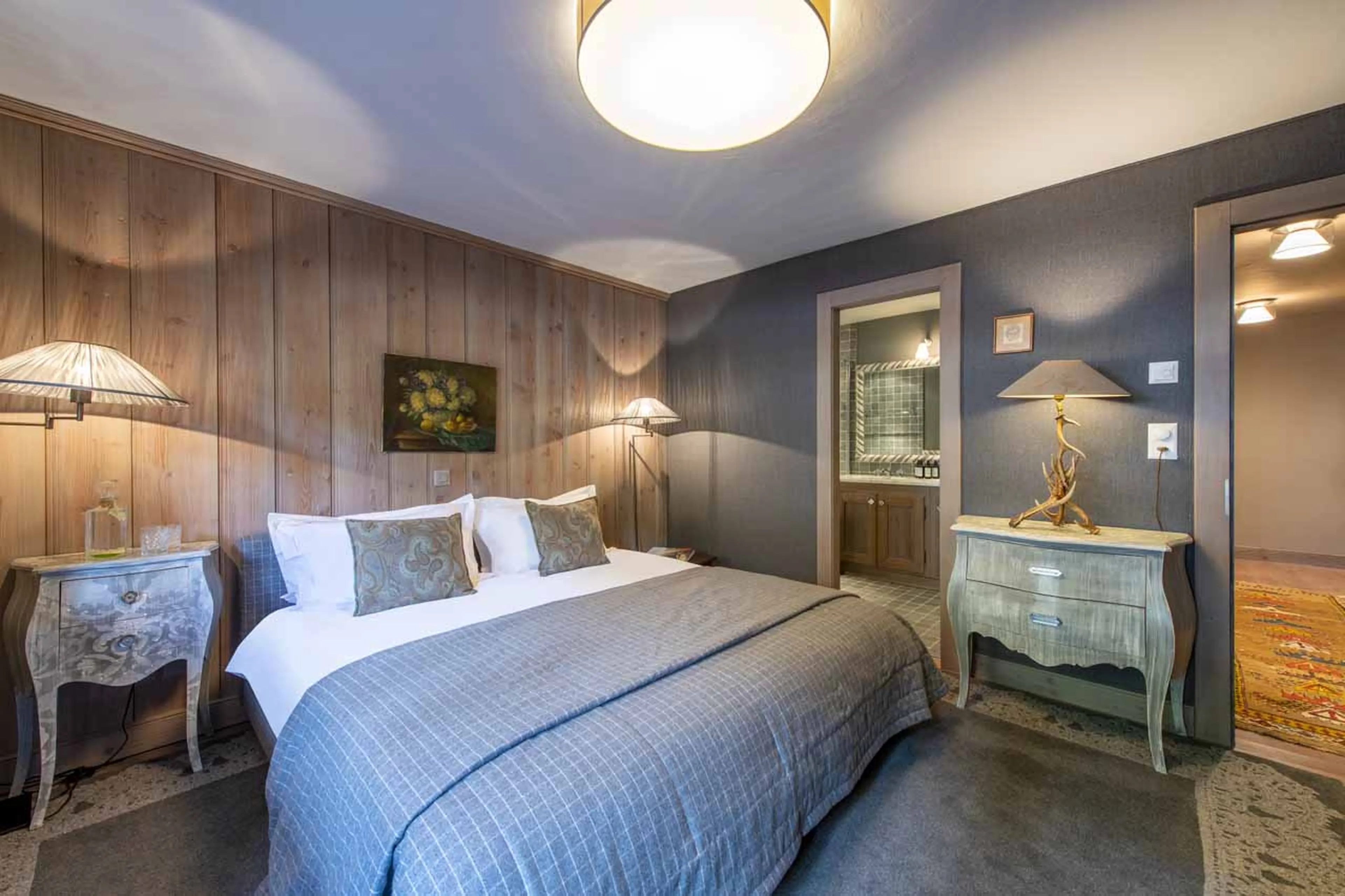 Entrance to en-suite at Apartment Breithorn in Verbier