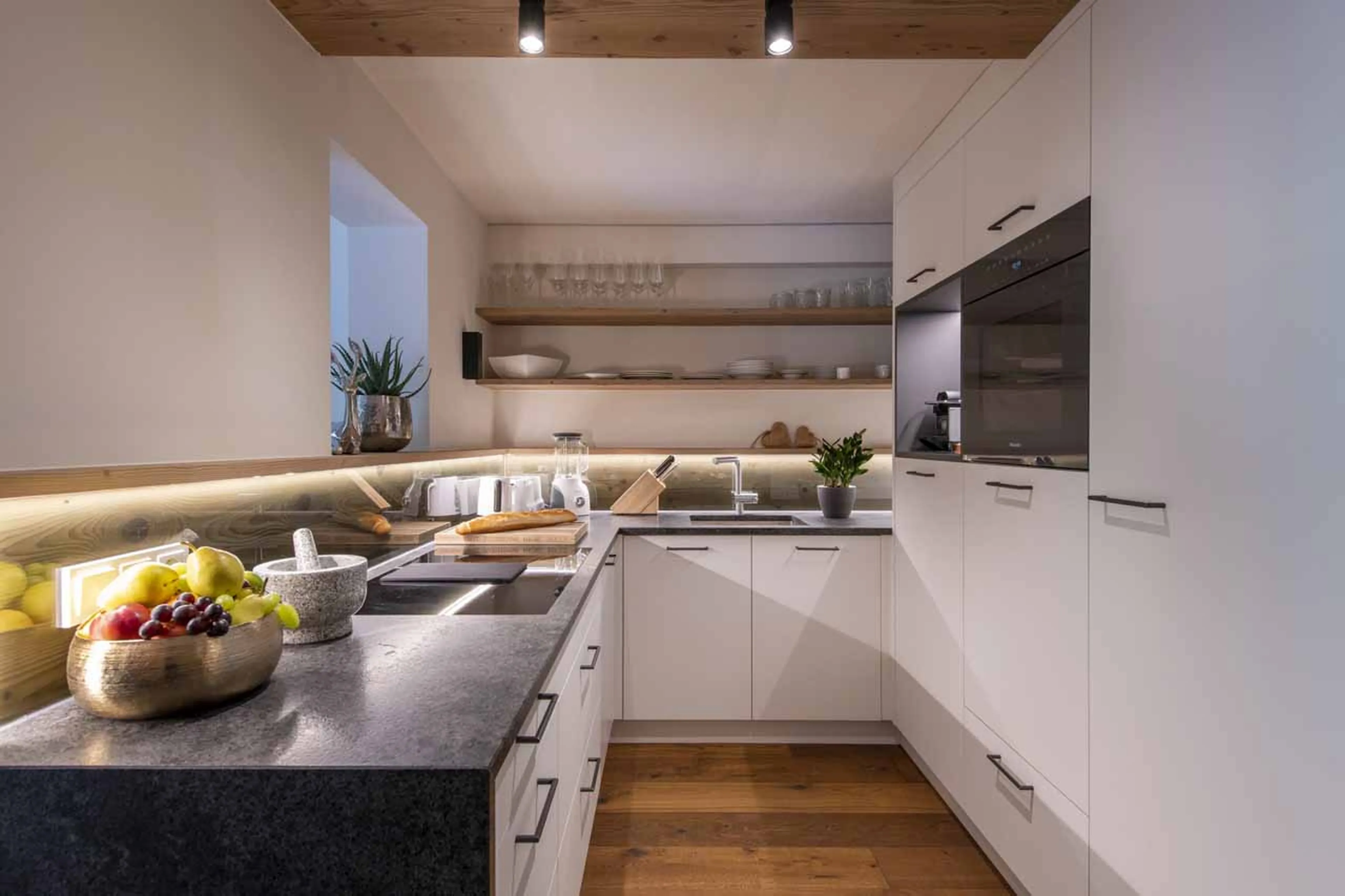 Well-equipped kitchen at Apartment Brunnenhof 5 in Lech