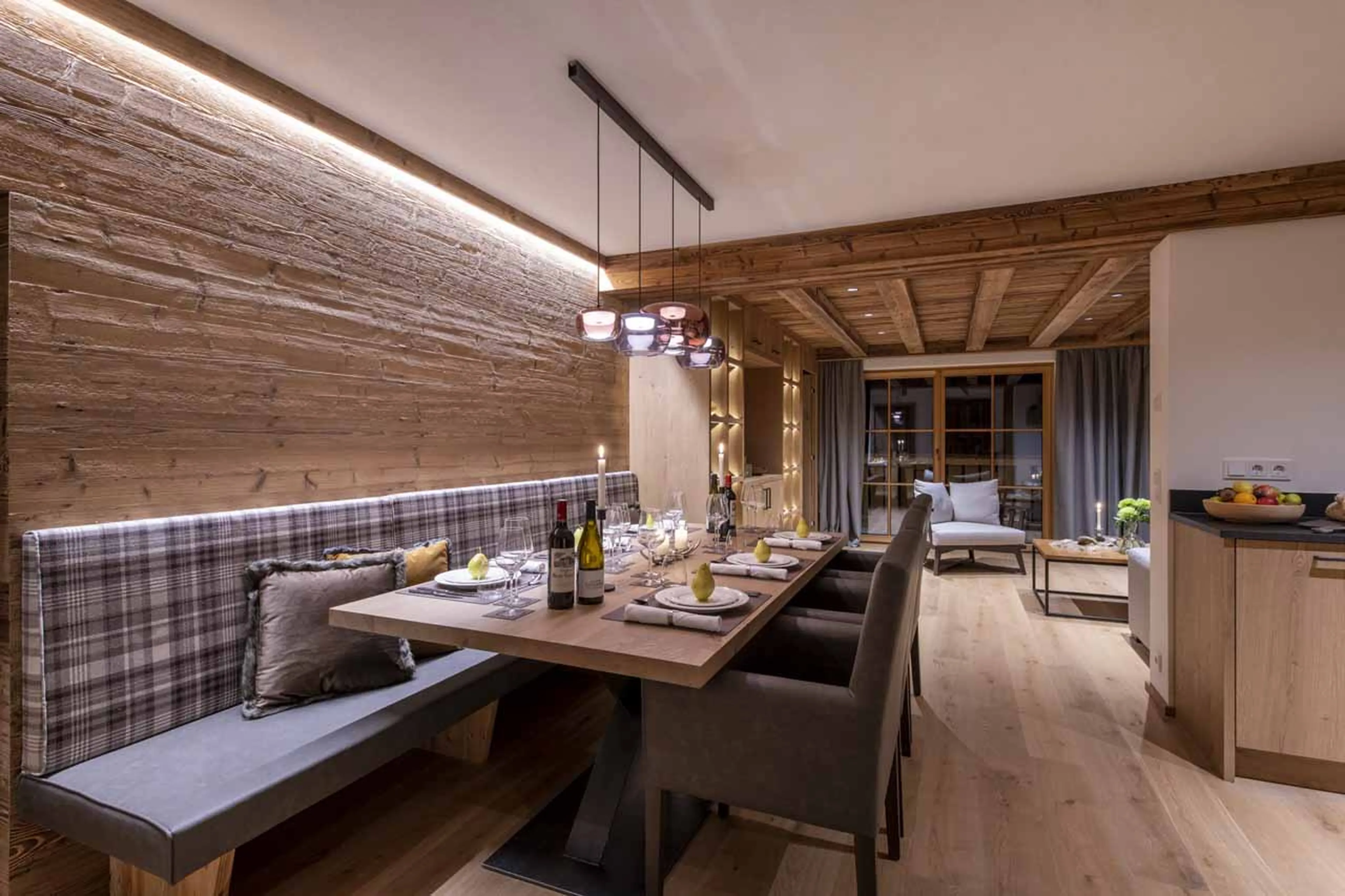 Dining table at Apartment Brunnenhof 6 in Lech