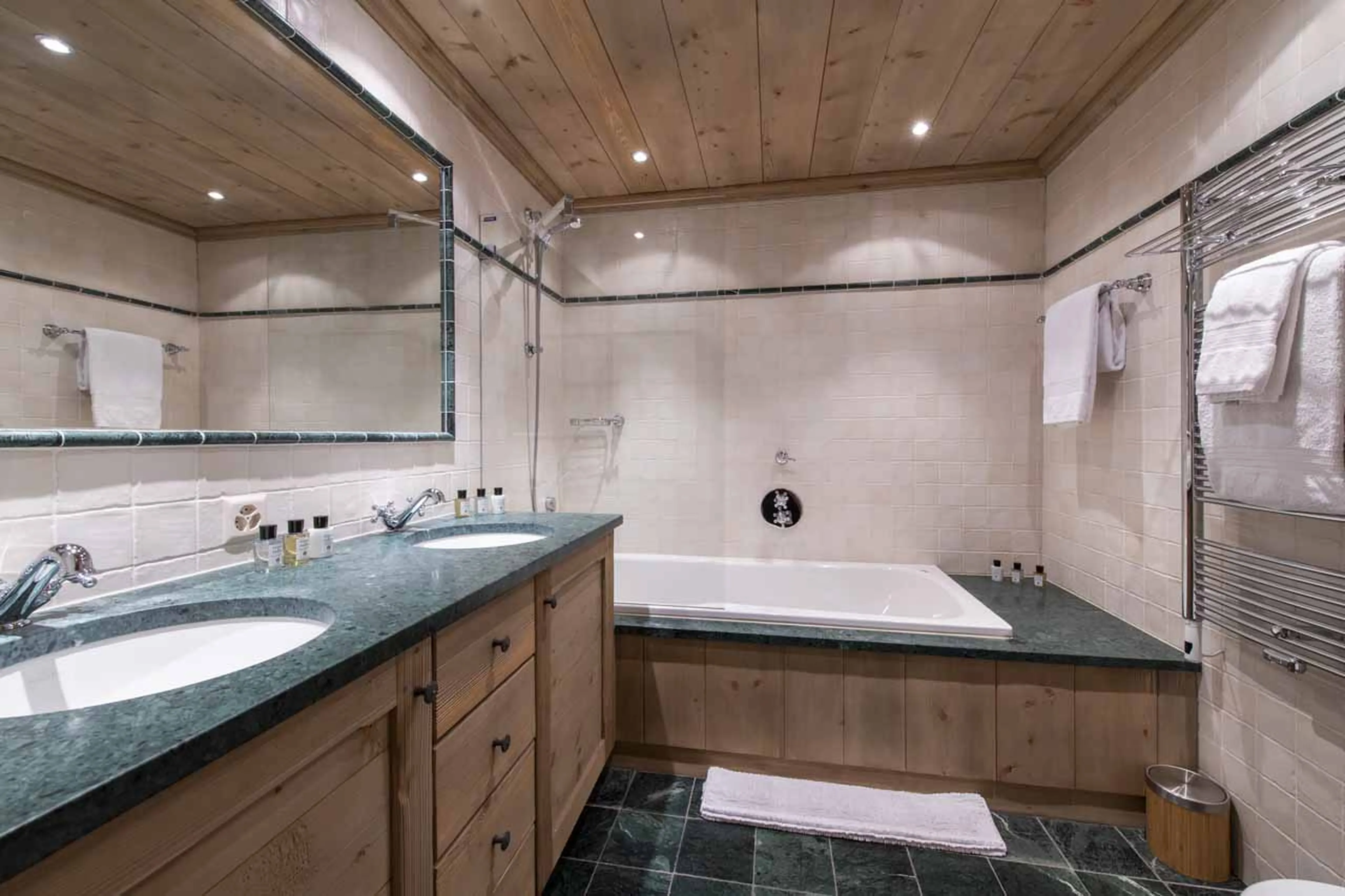 Bathroom two at Apartment Cantarella in Verbier