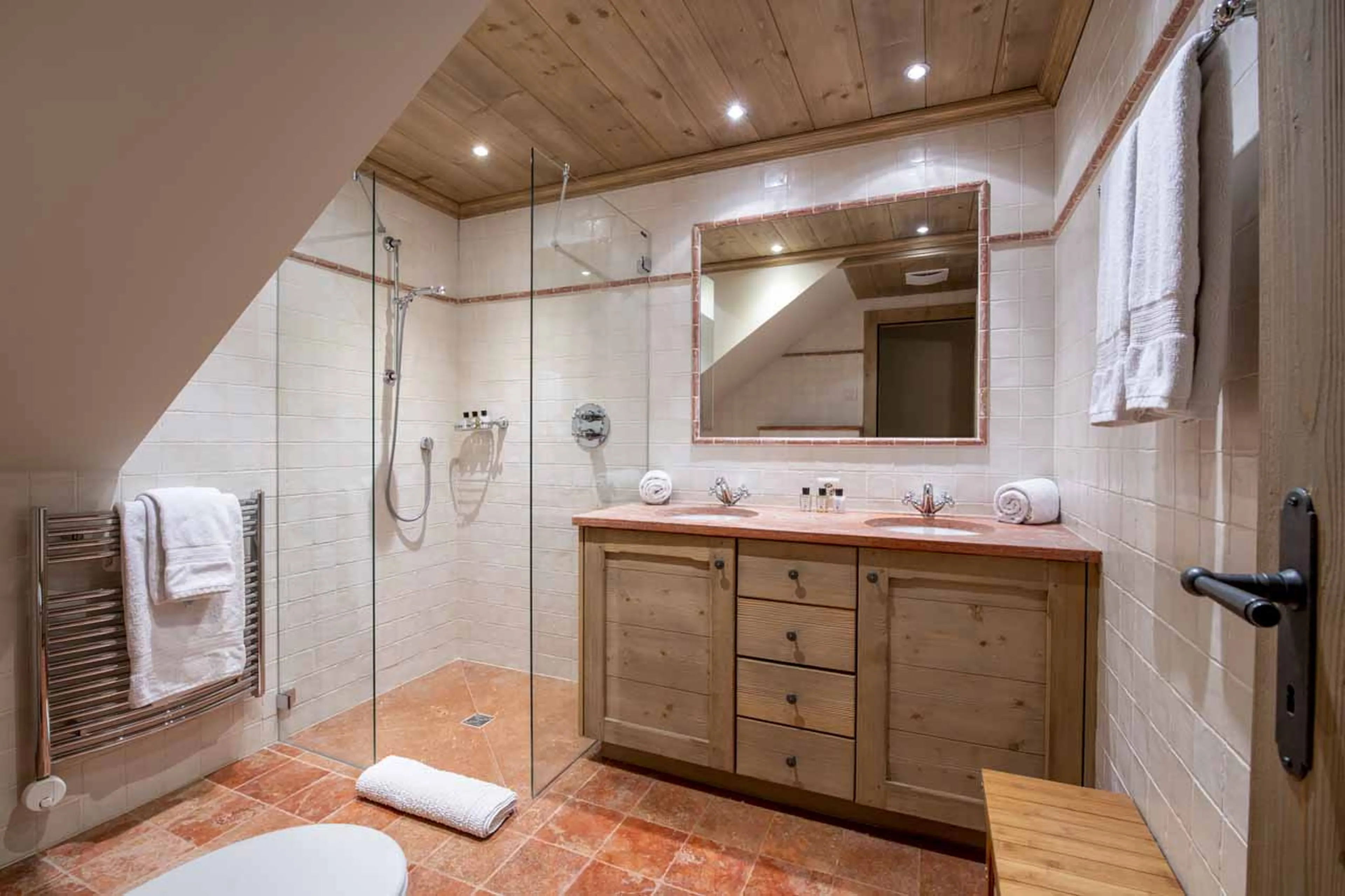 Shower room at Apartment Cantarella in Verbier