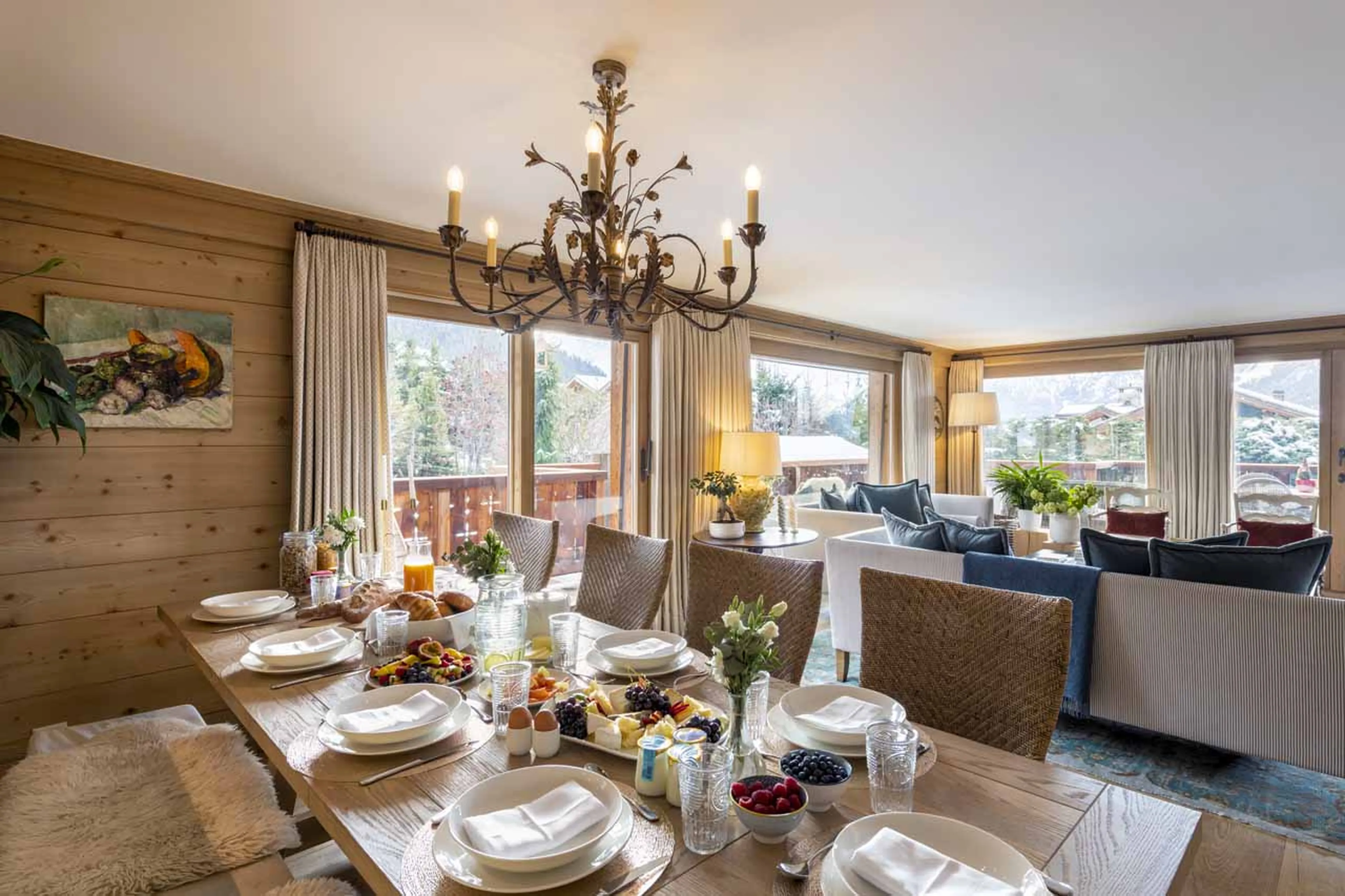 Dining area at Apartment Cantarella in Verbier