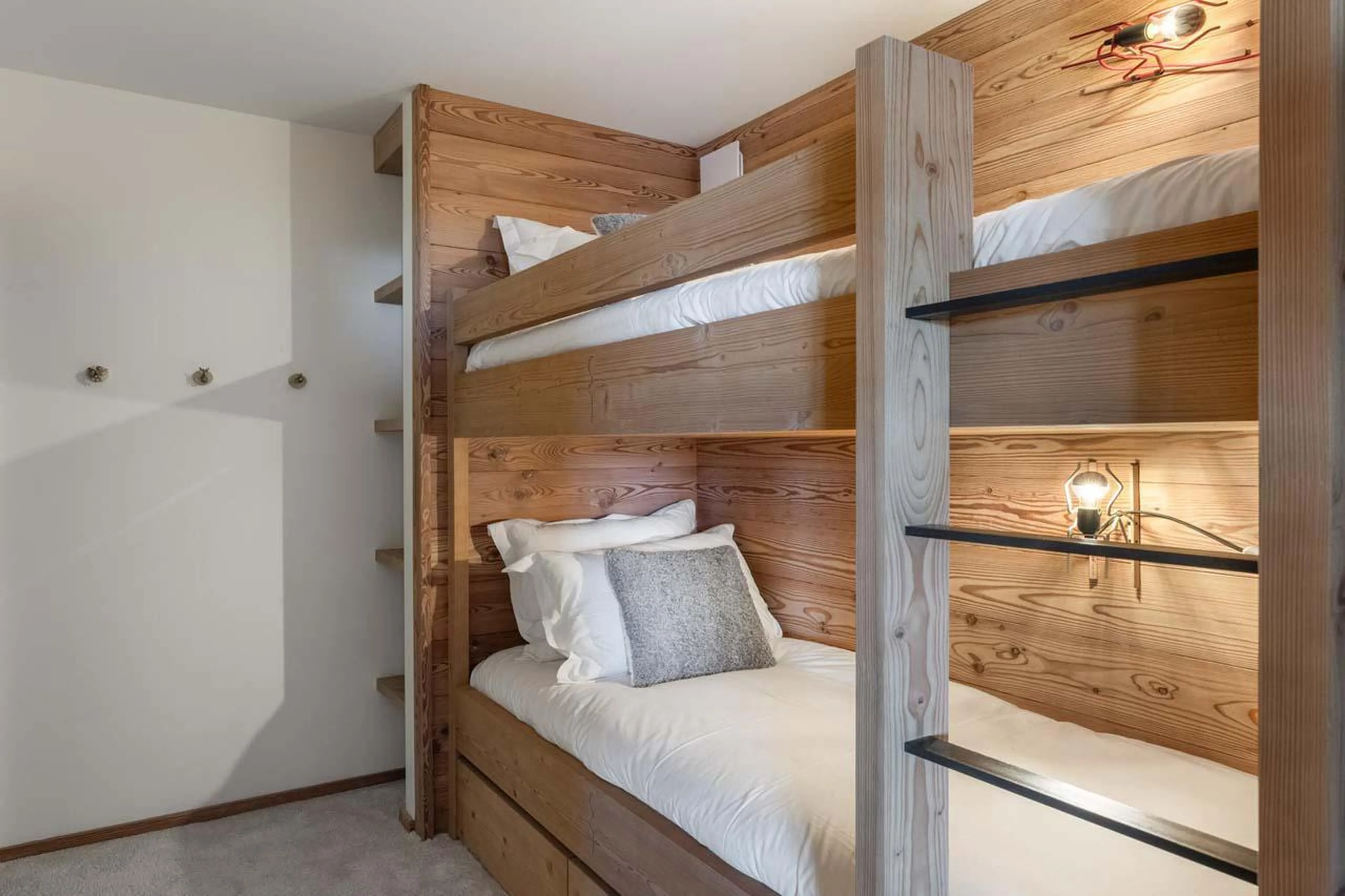Bunk bedroom at Apartment Castano in Courchevel 1850