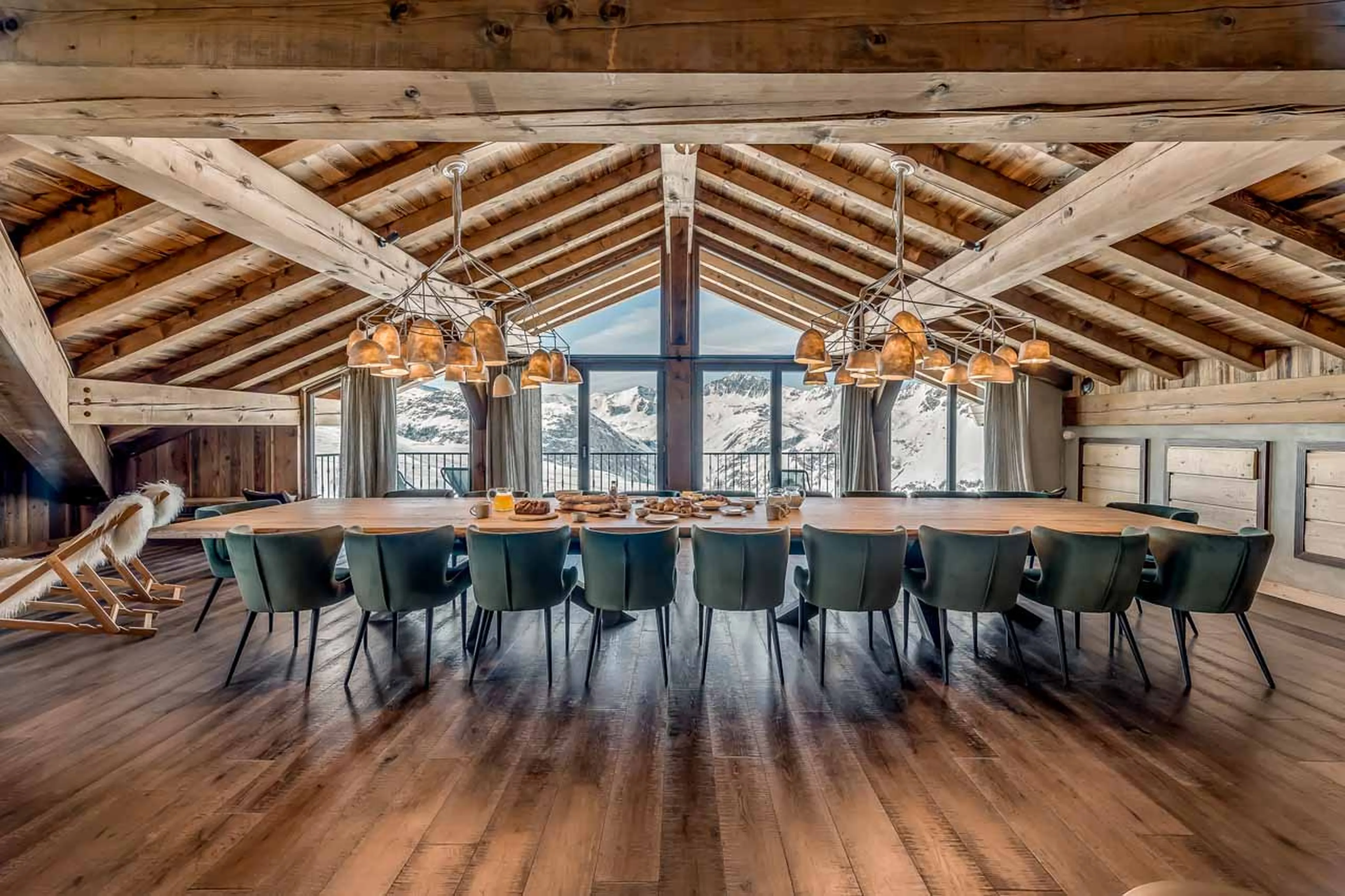 Dining area at Apartment Charvet in Val d'Isere