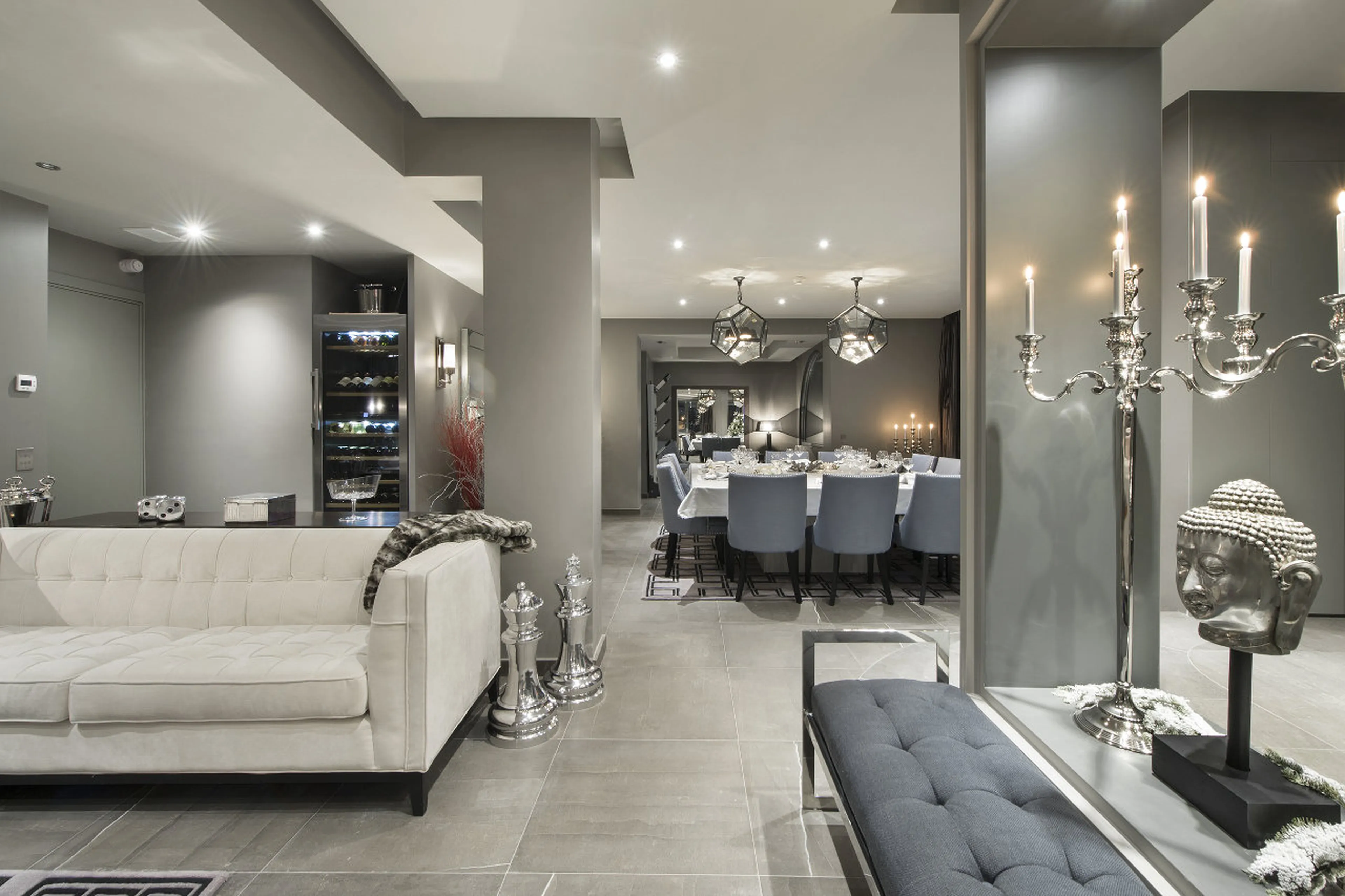 Vast open plan living area in Apartment Denali, Courchevel 1850