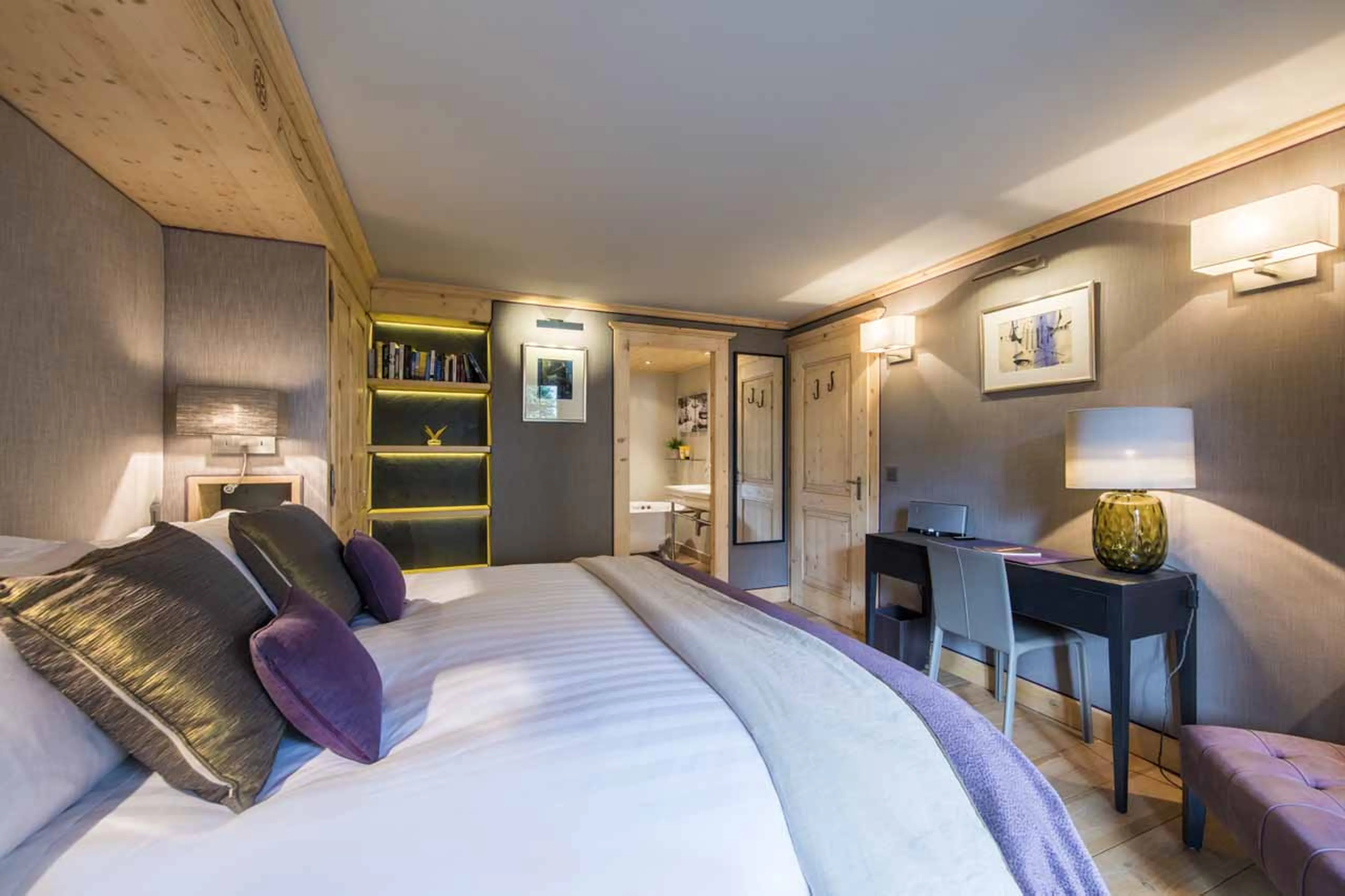 Master bedroom at Apartment Fleur de Lin in Verbier