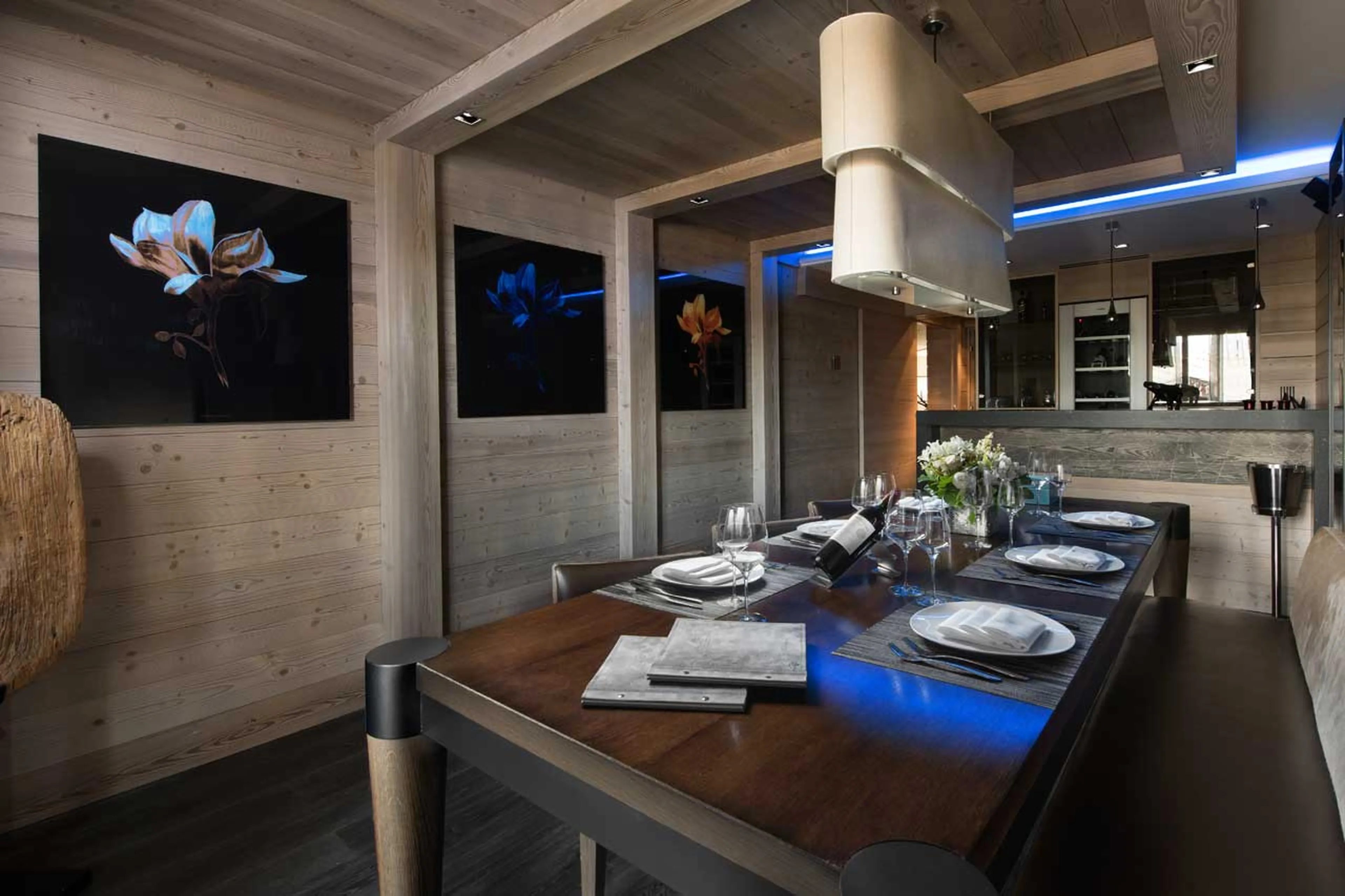 Dining room at Apartment Garnet in Courchevel 1850