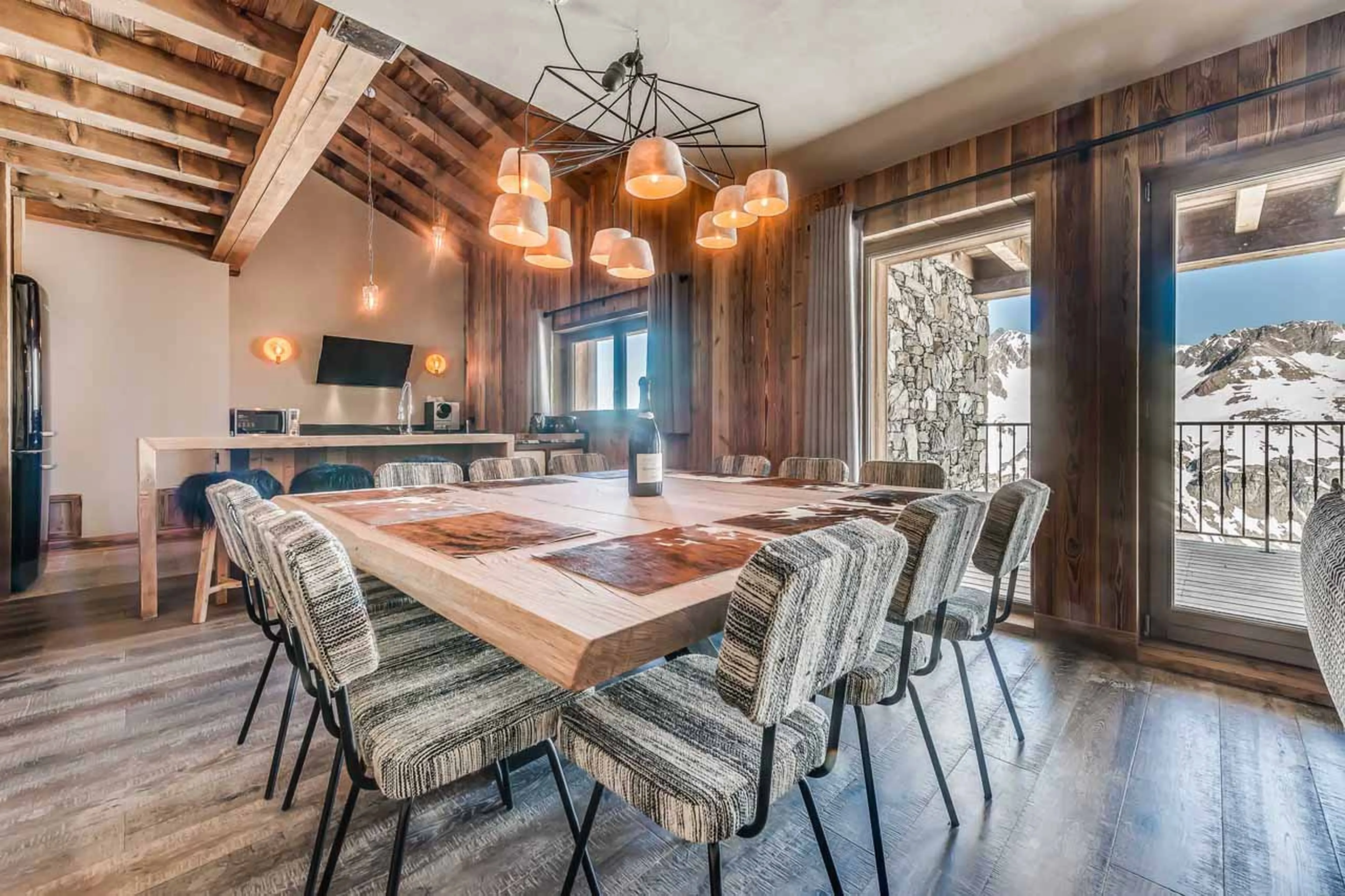 Dining area at Apartment Glacier in Val d'Isere