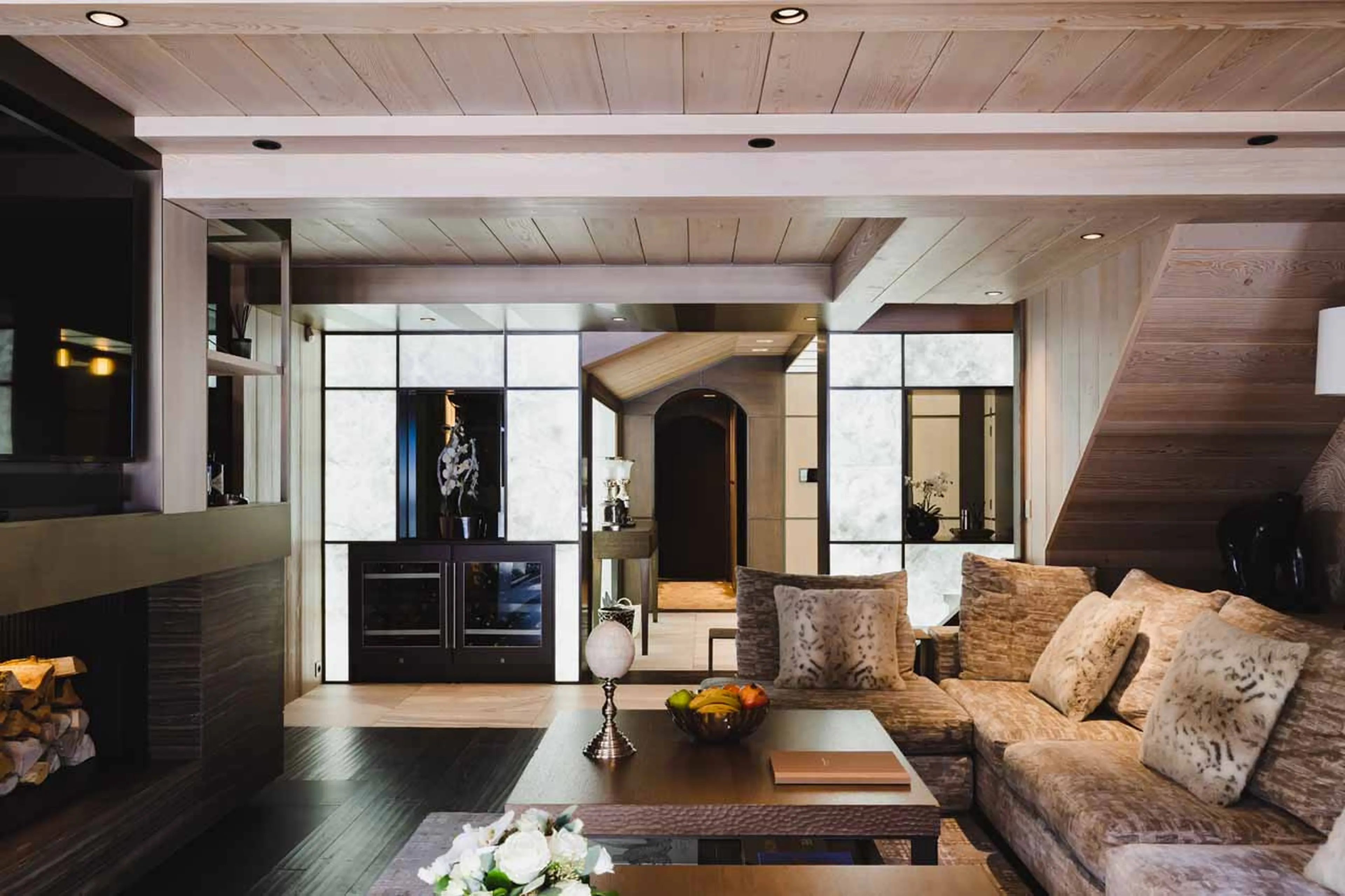 Living and dining area at Apartment L’Empyrée 1850 in Courchevel 1850