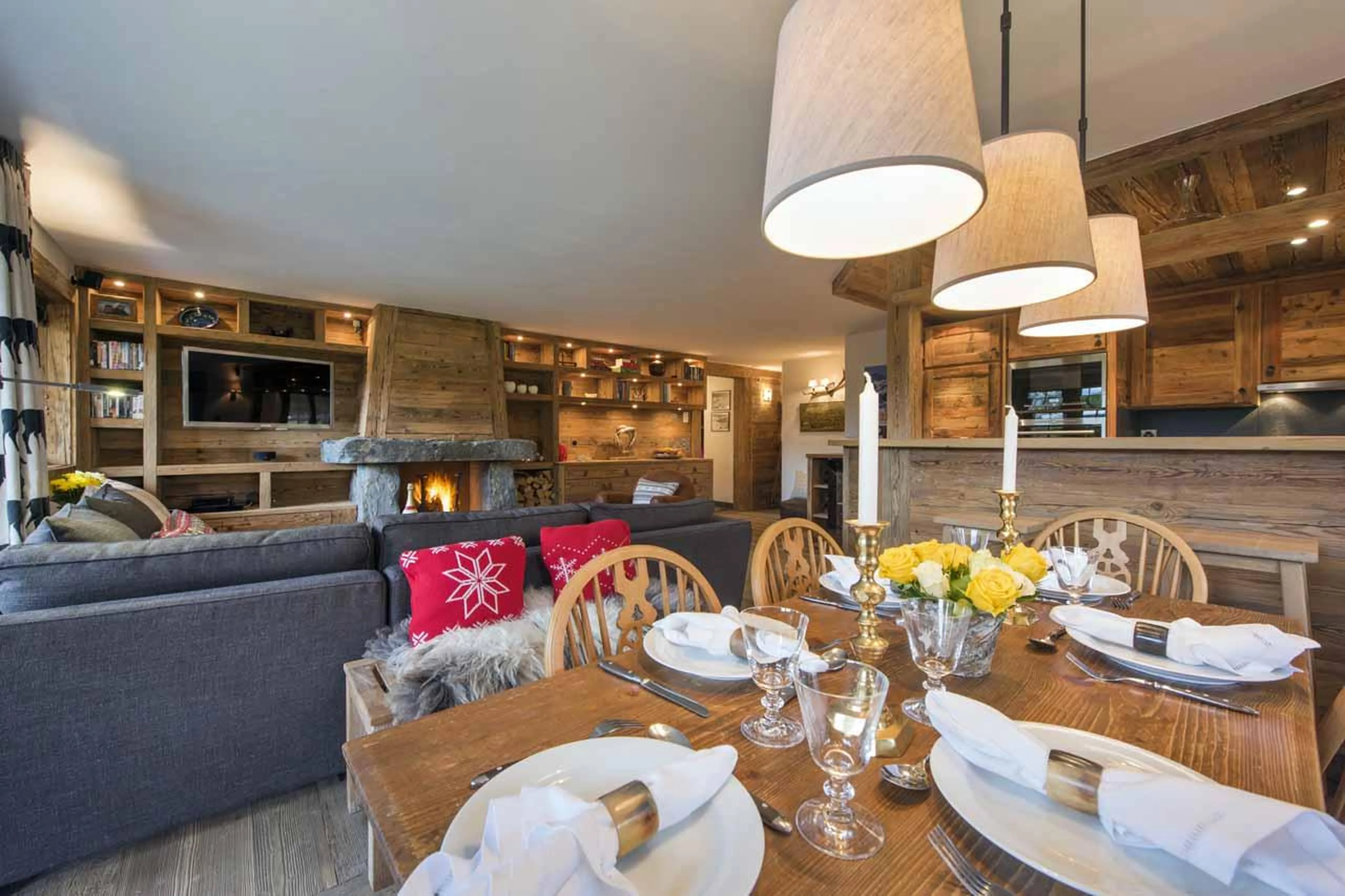 Dining area at Apartment Hickory in Verbier