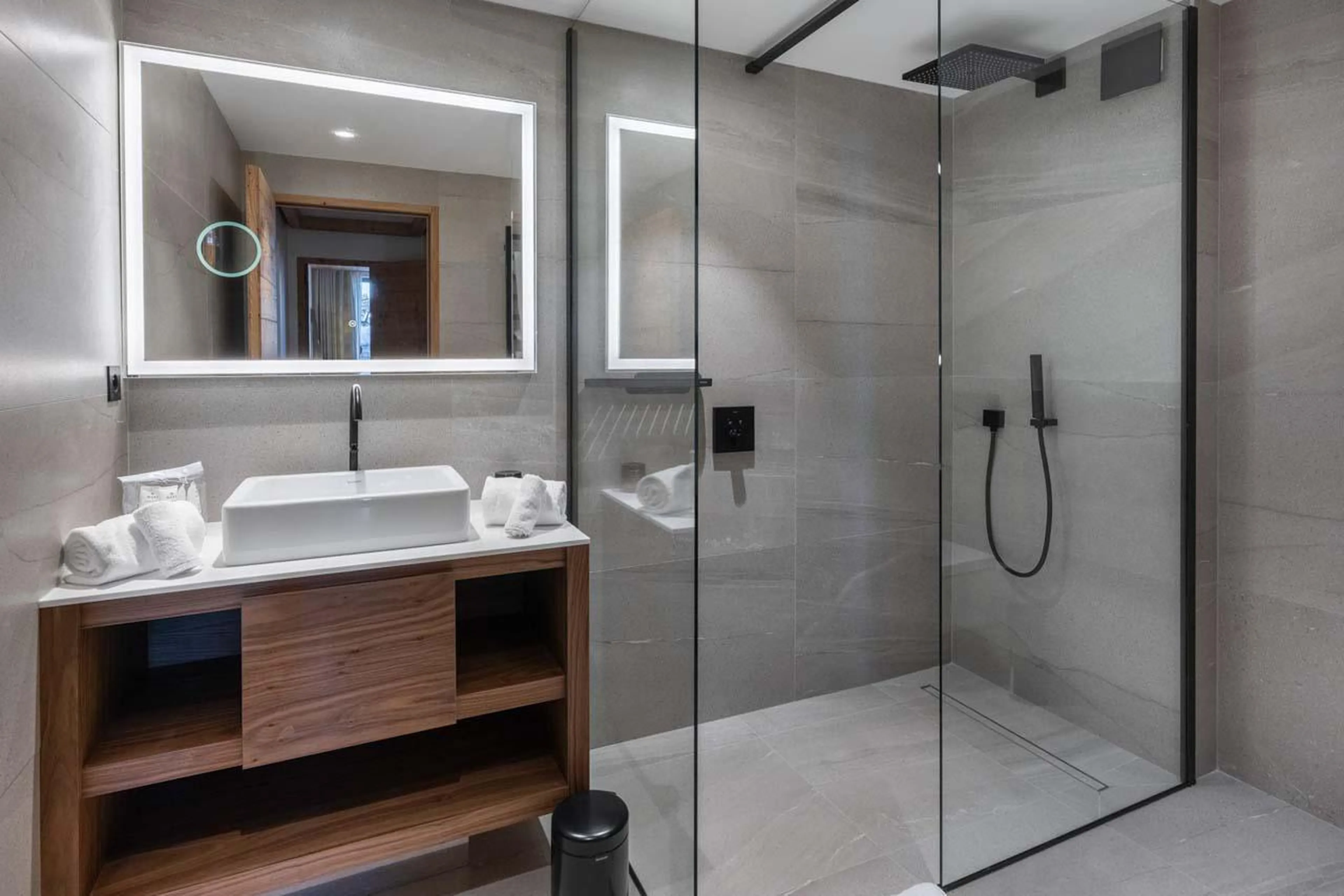 Shower room shared between bedrooms two and three at Apartment Intresso in Courchevel 1850